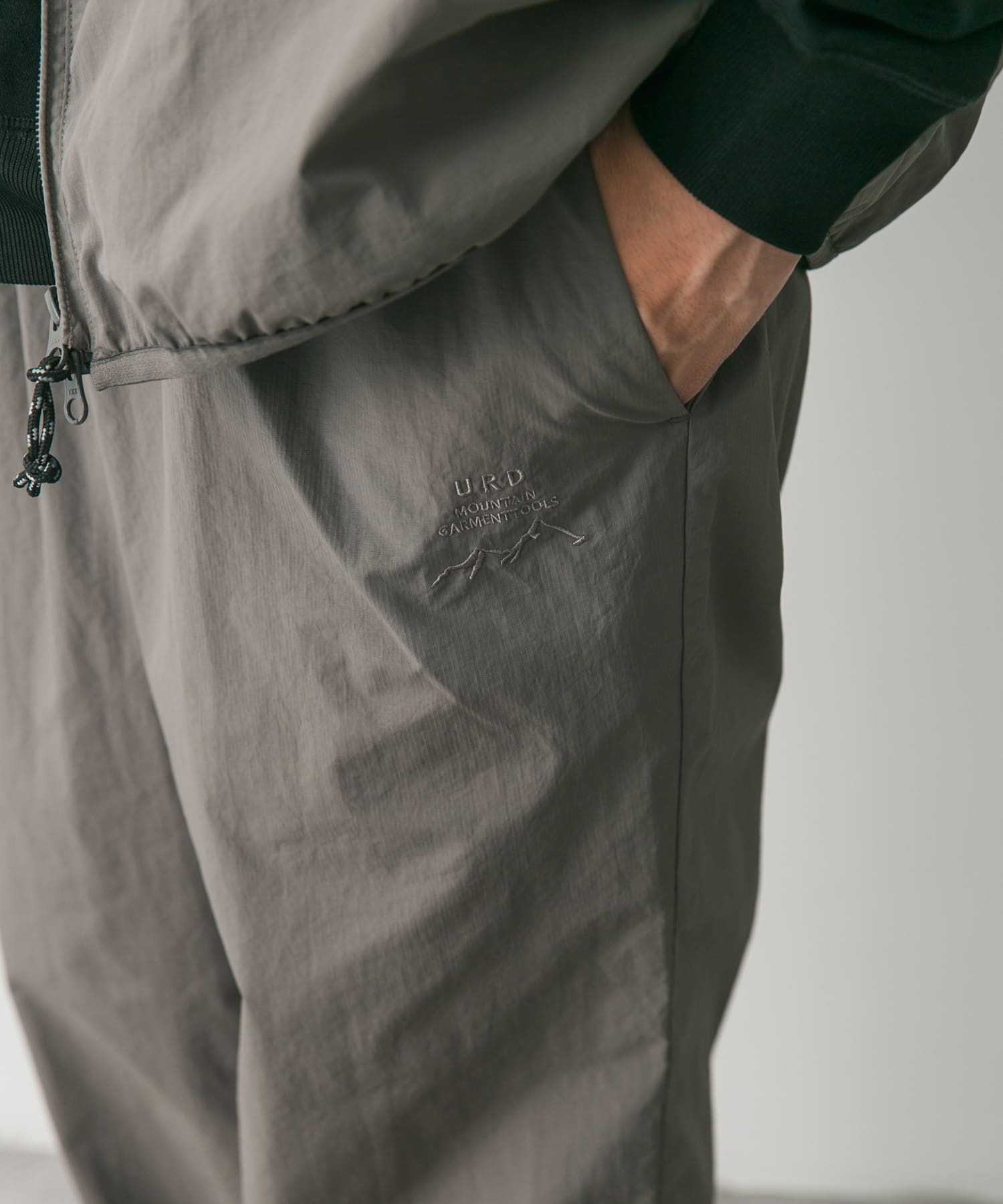 TAUPE