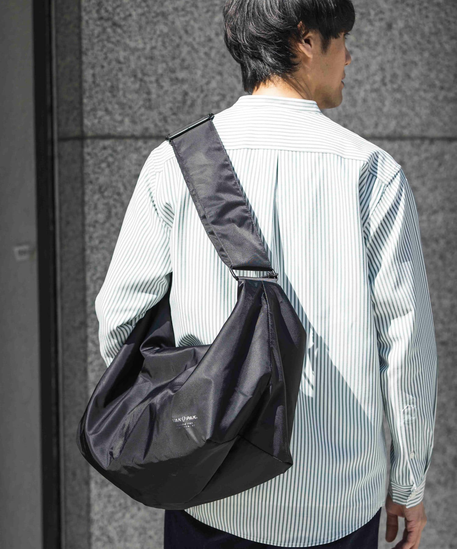 撥水』『別注』YAKPAK×DOORS SHOULDER BAG(- CHARCOAL 2): バッグ