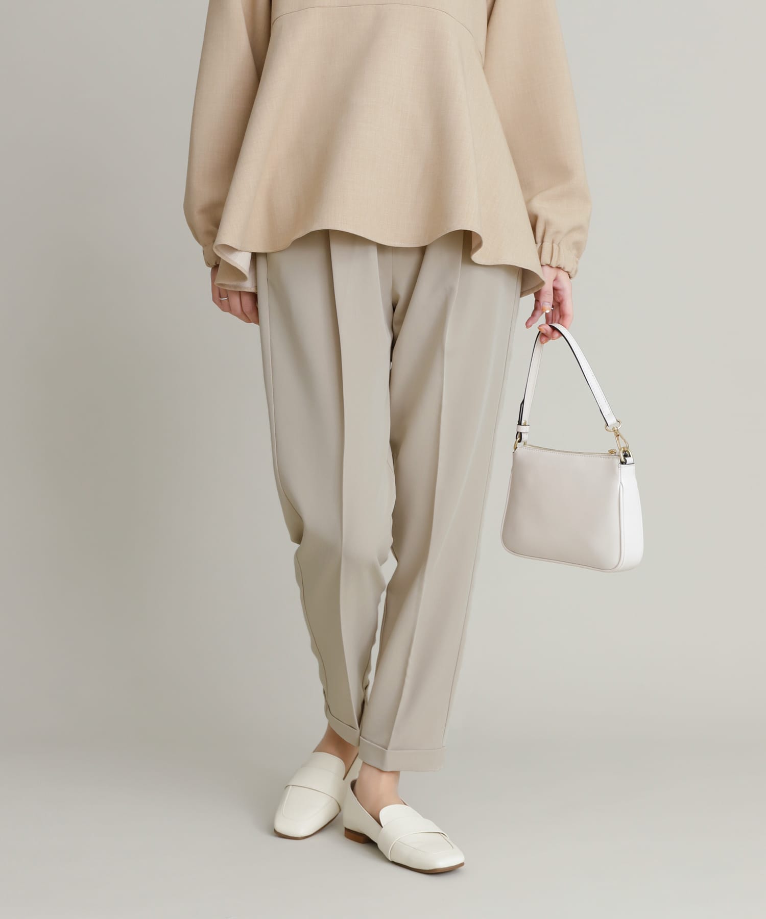 L.BEIGE