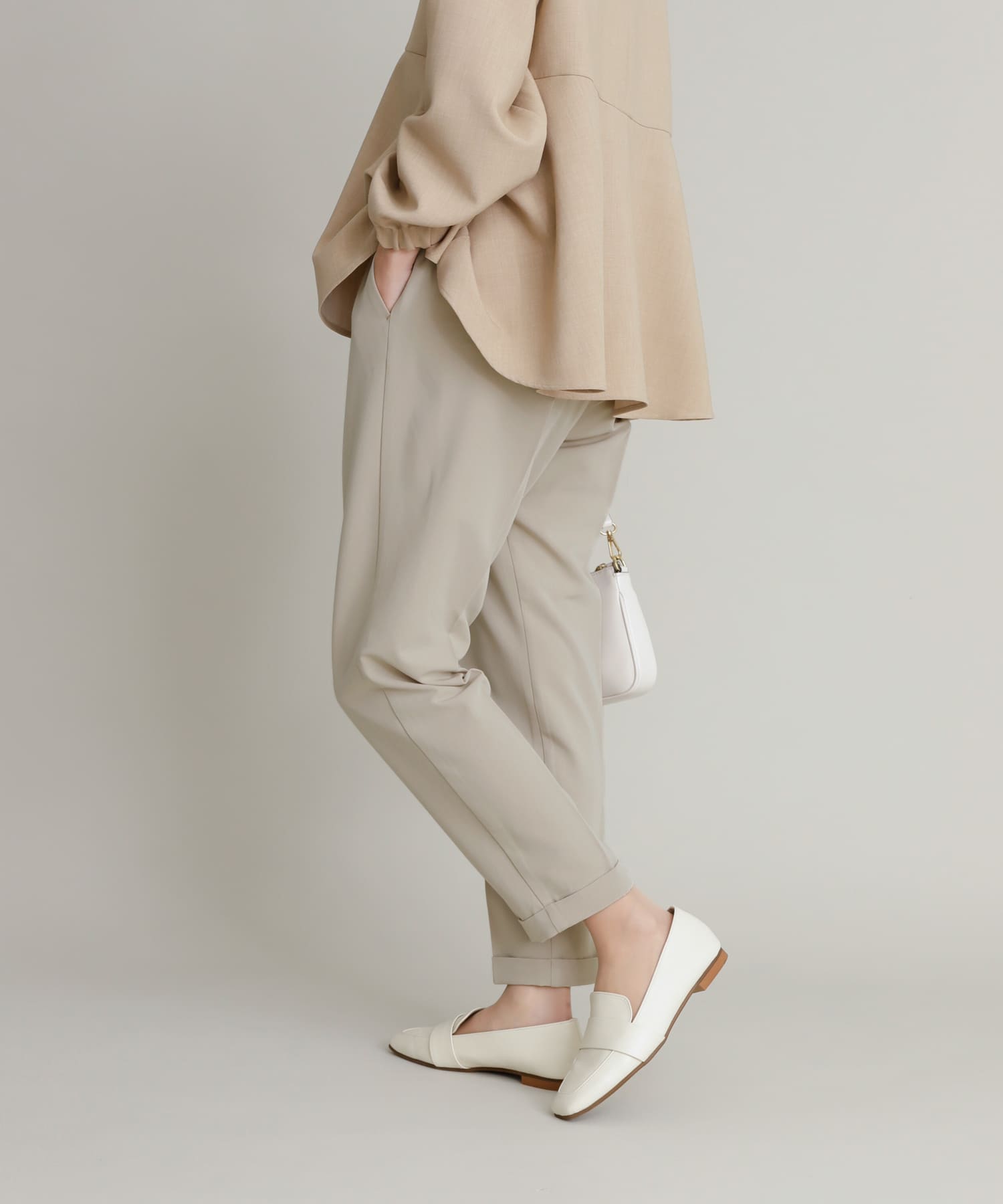 L.BEIGE