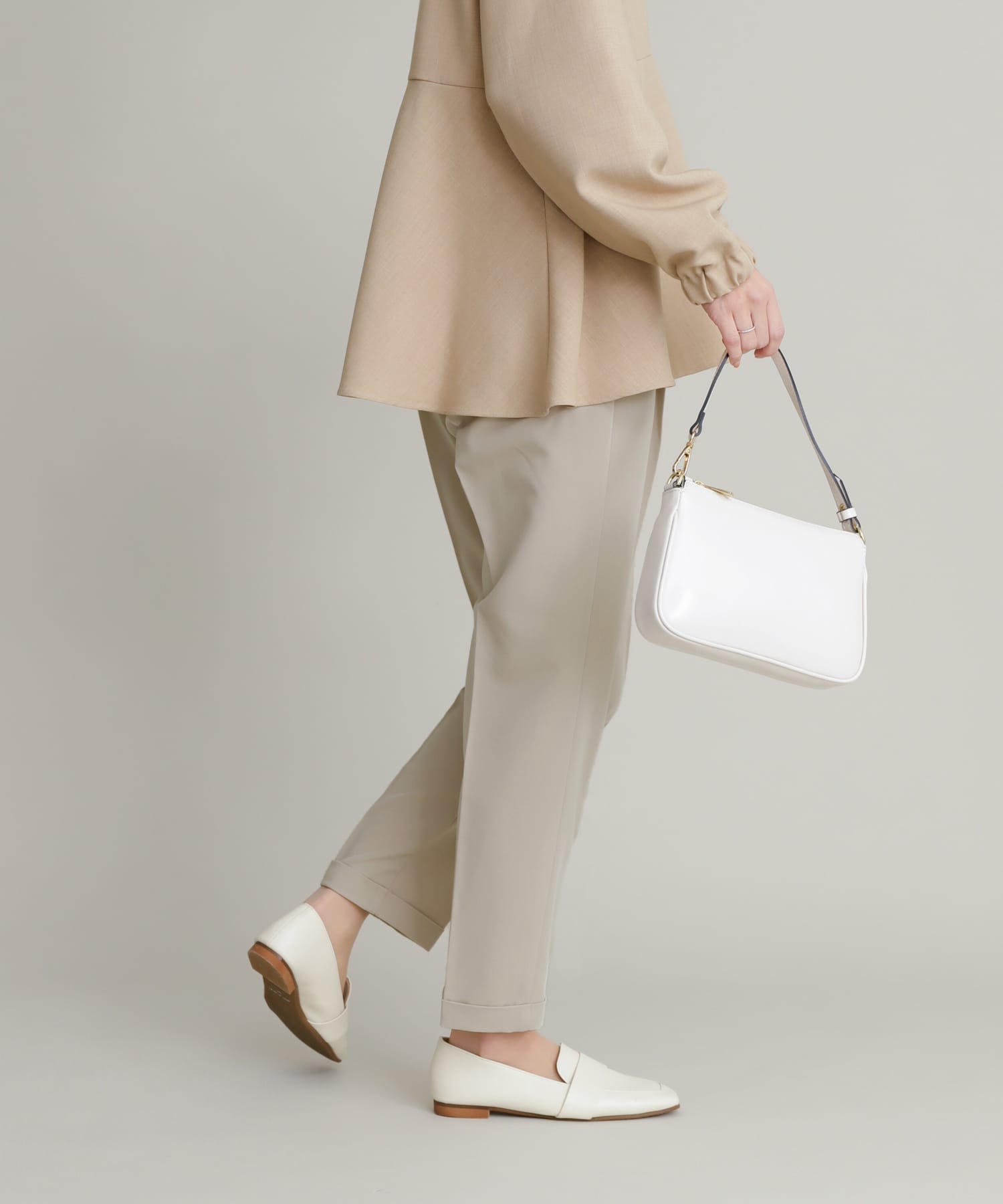 L.BEIGE