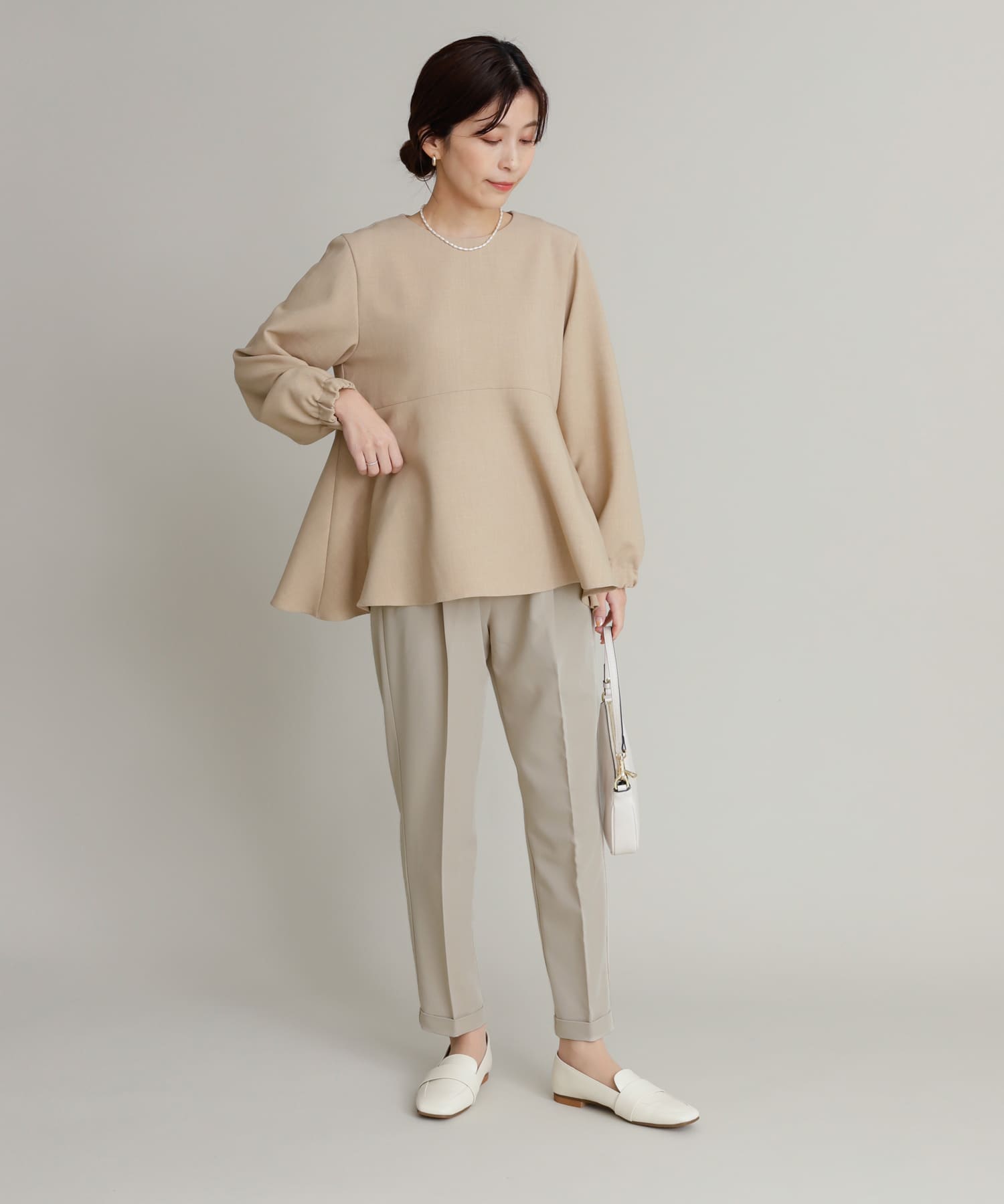 L.BEIGE