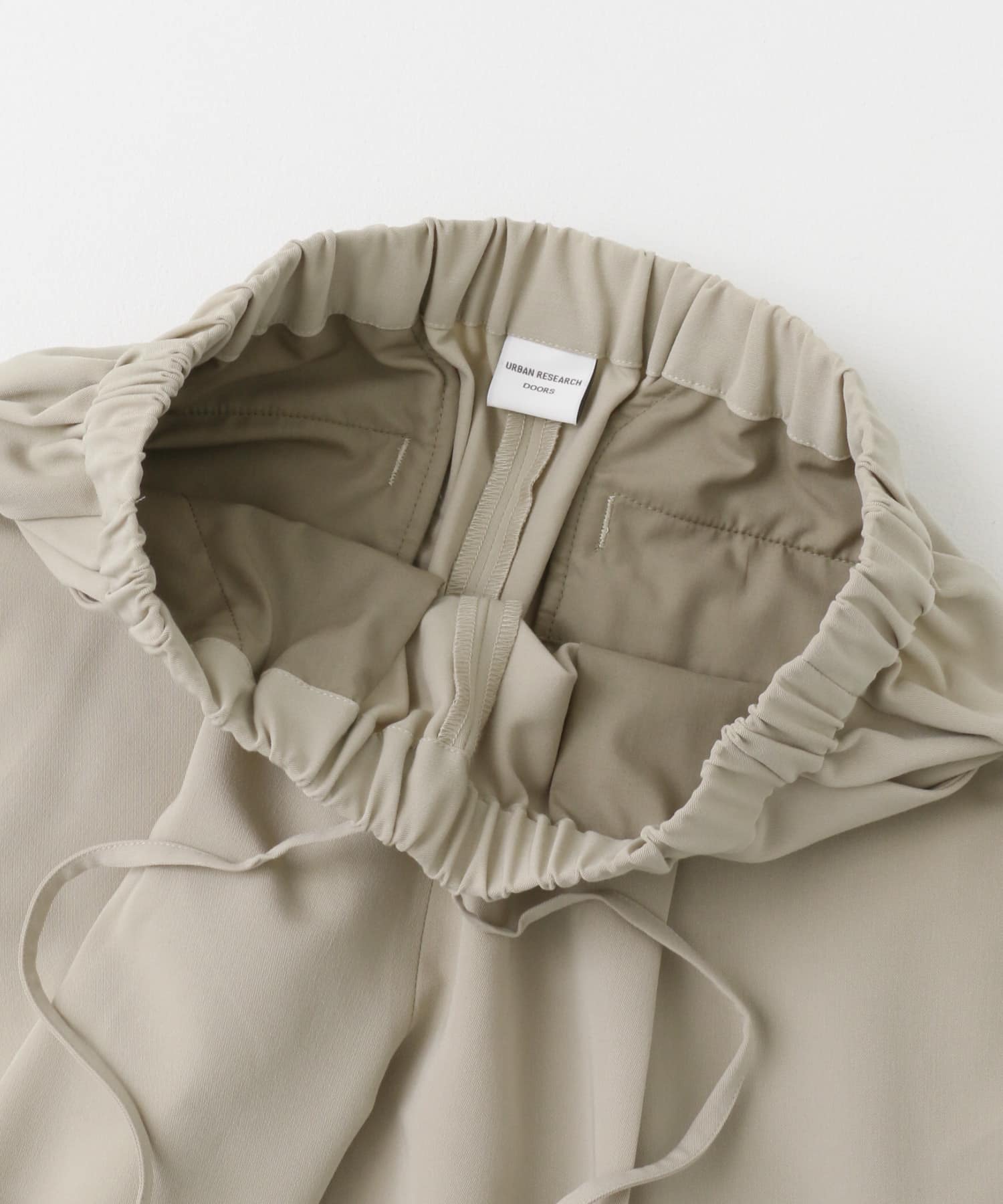 L.BEIGE