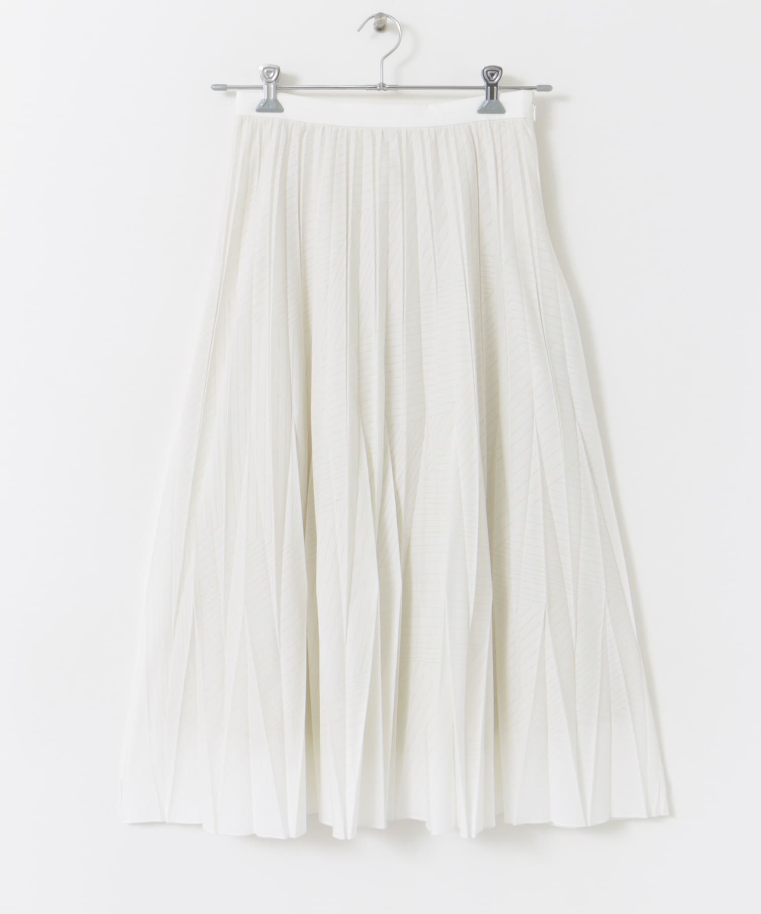 OFF　WHITE