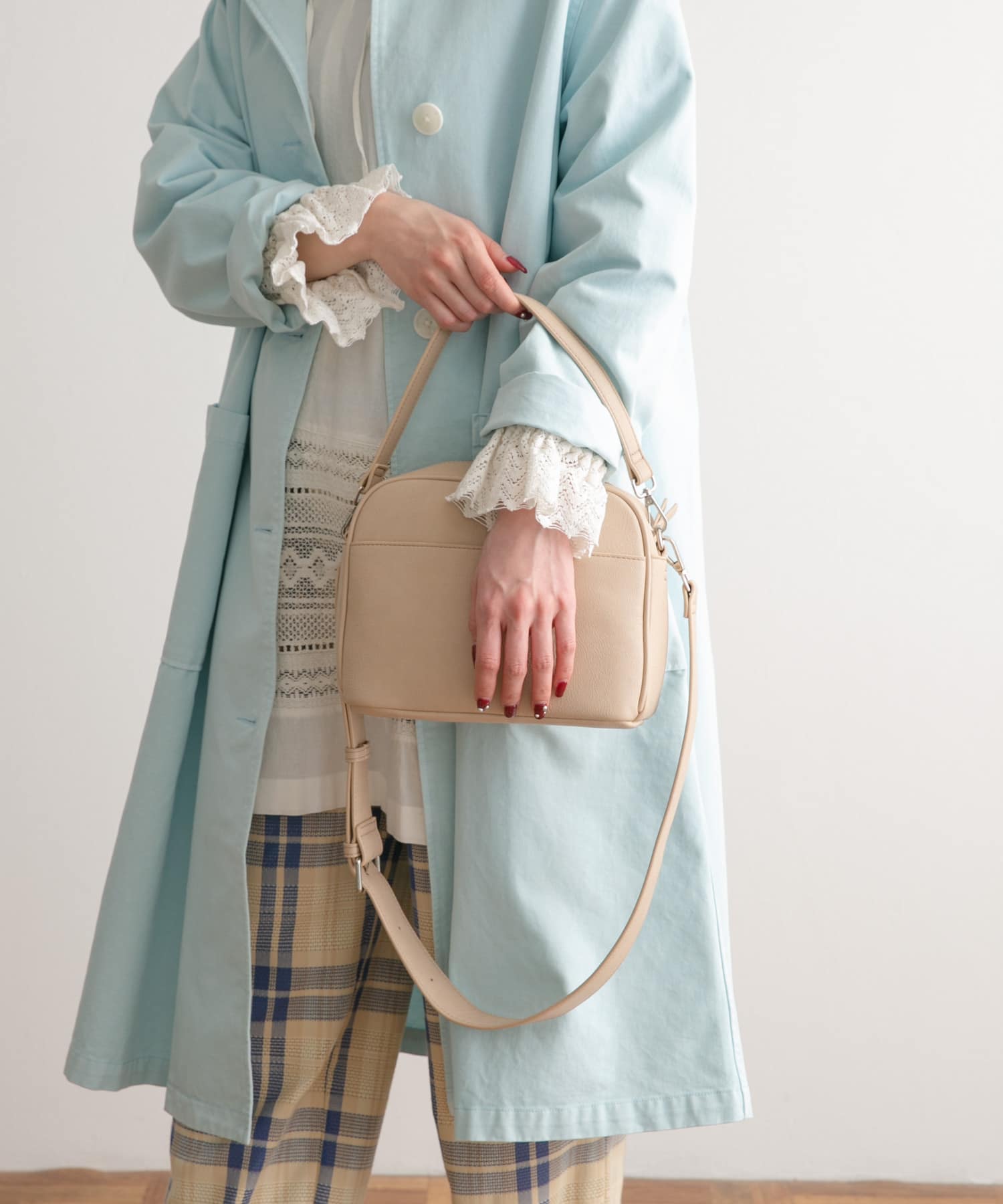 L/BEIGE