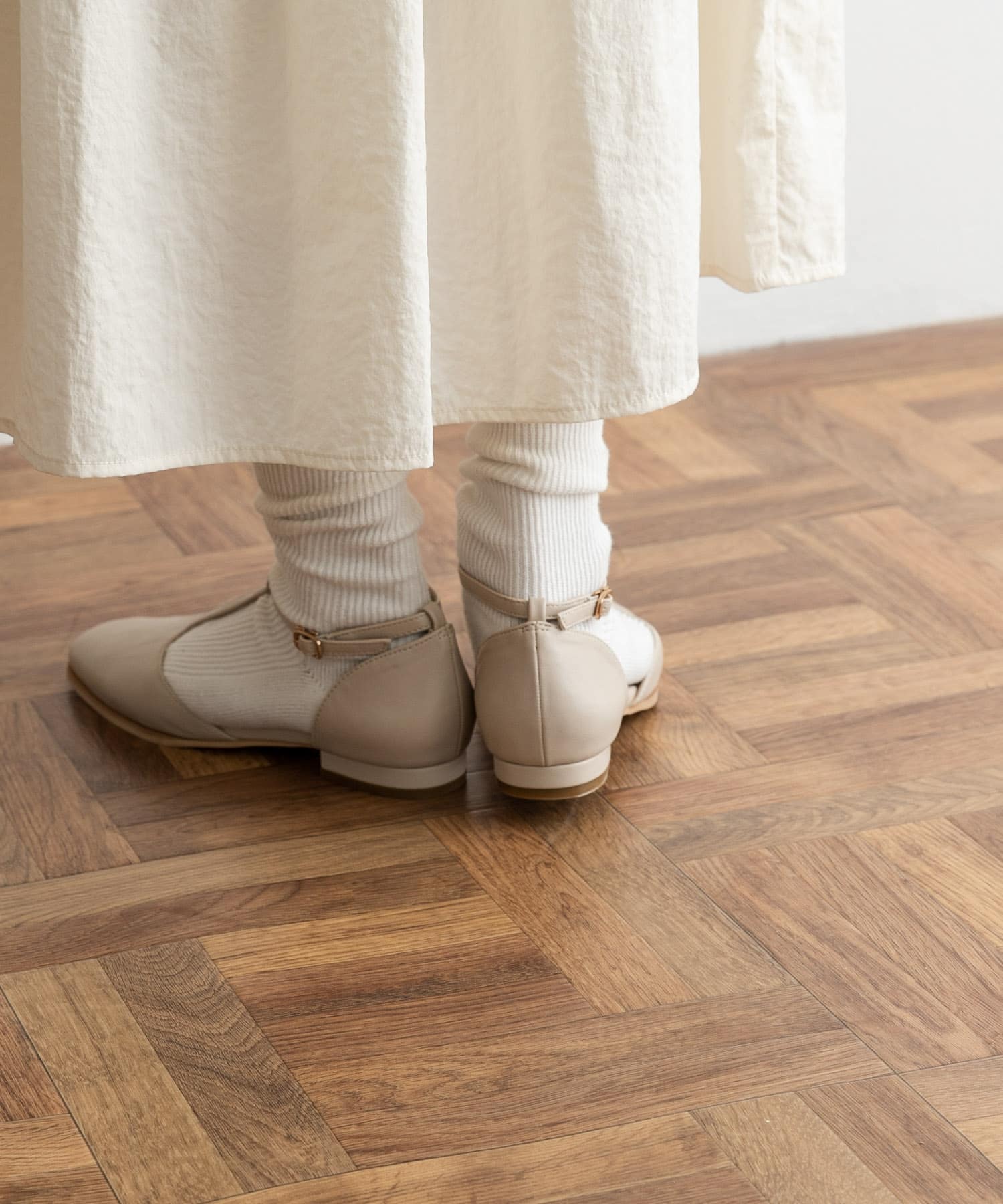 Tストラップパンプス IVORY 36