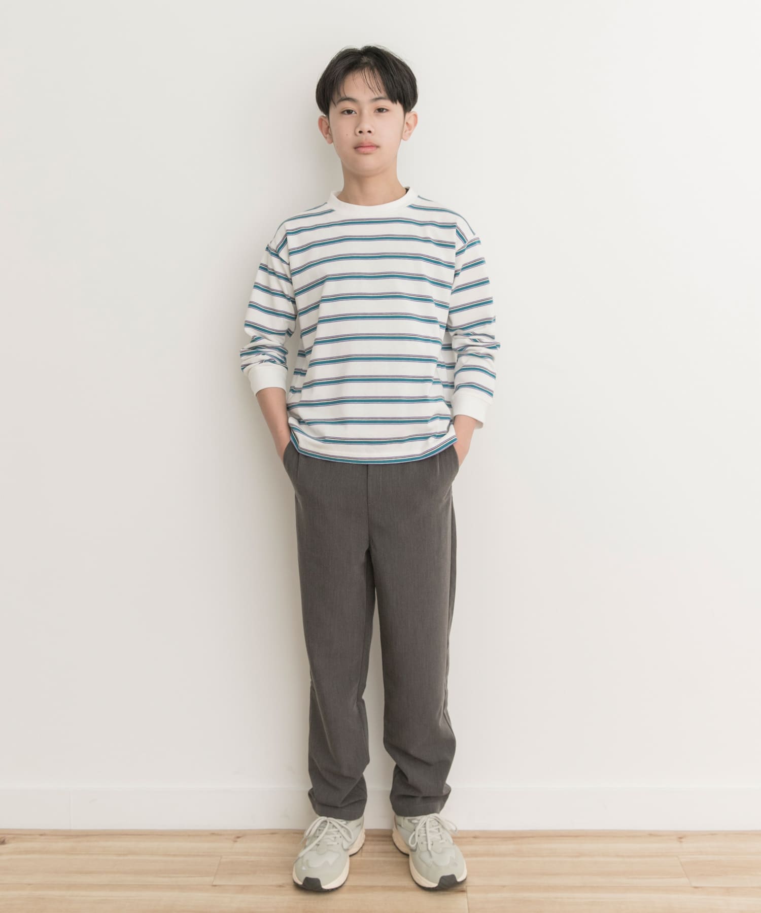 GRAY