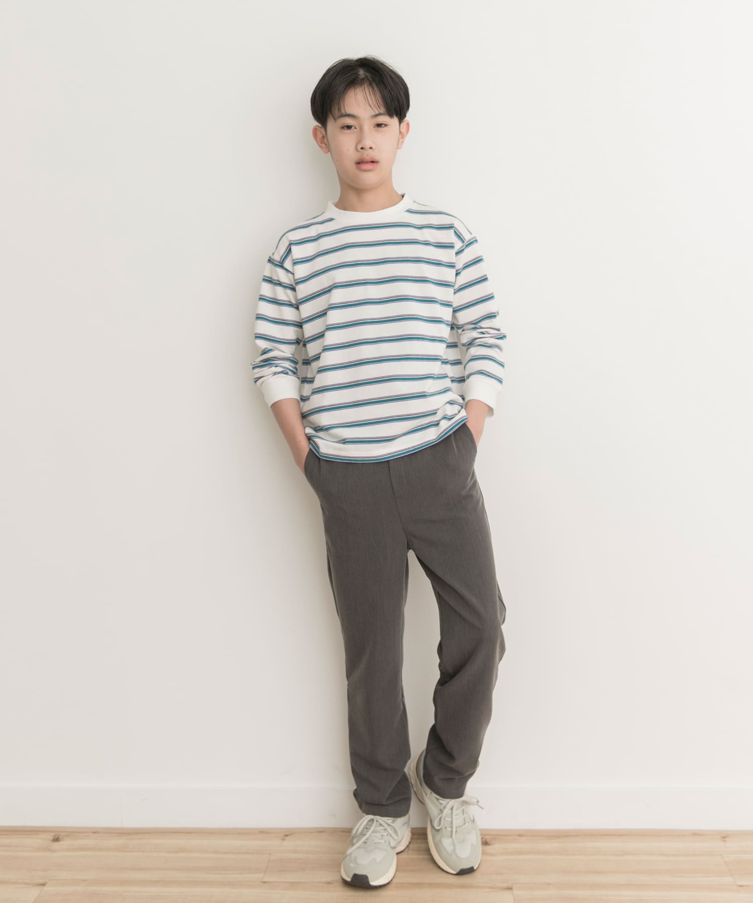 GRAY