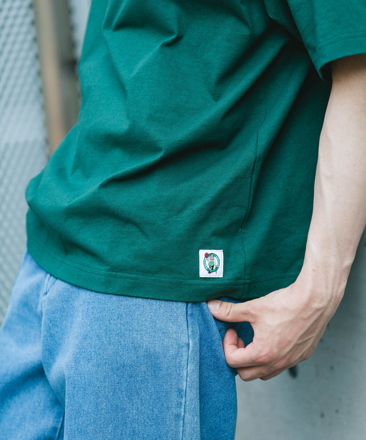 GREEN