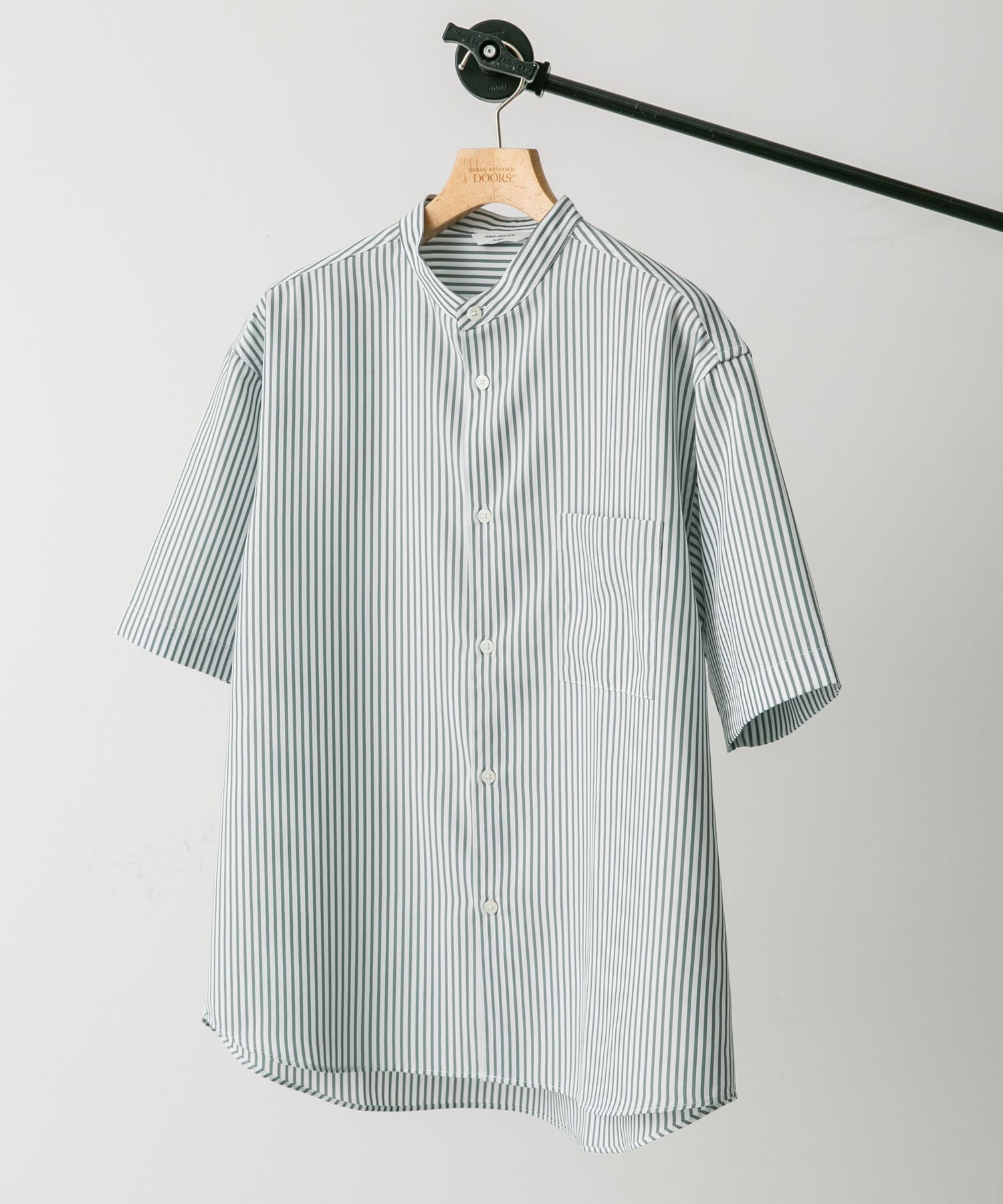 『XLサイズ/WEB限定』『吸水速乾』セオアルファバンドカラーショートスリーブ シャツ STRIPE M