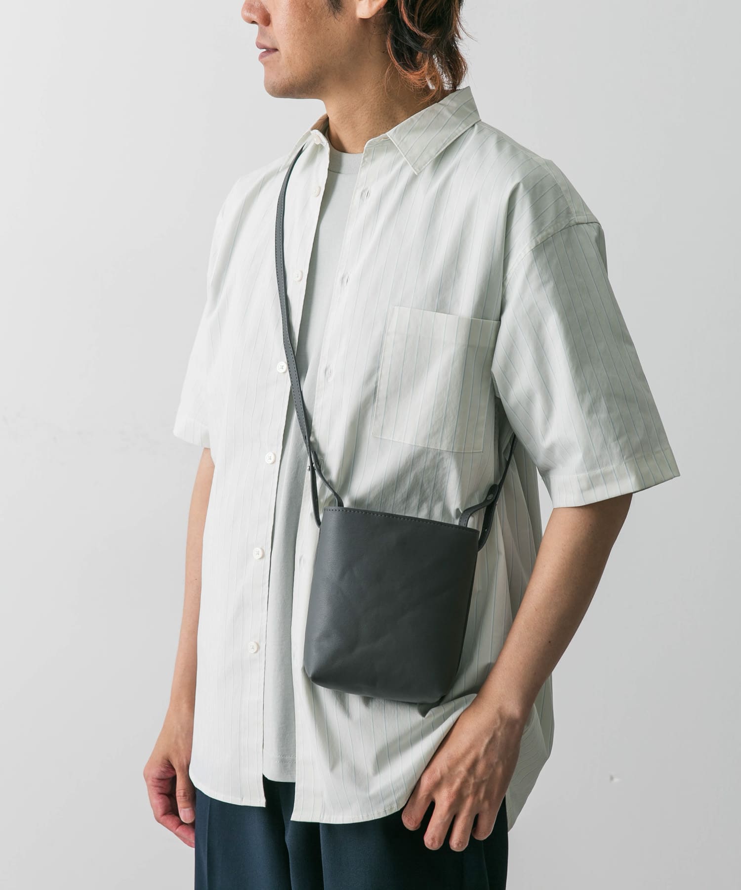 コンパクトショルダーバッグ GRAY -