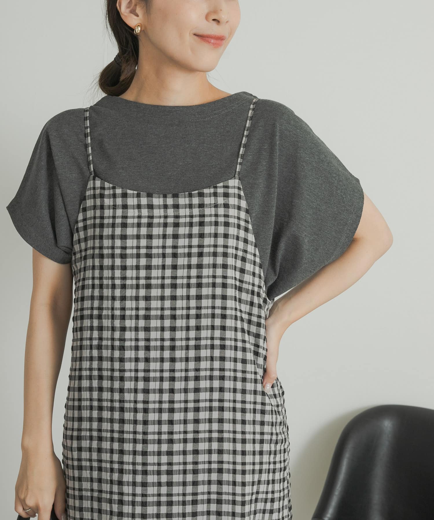 TOP GRAY
