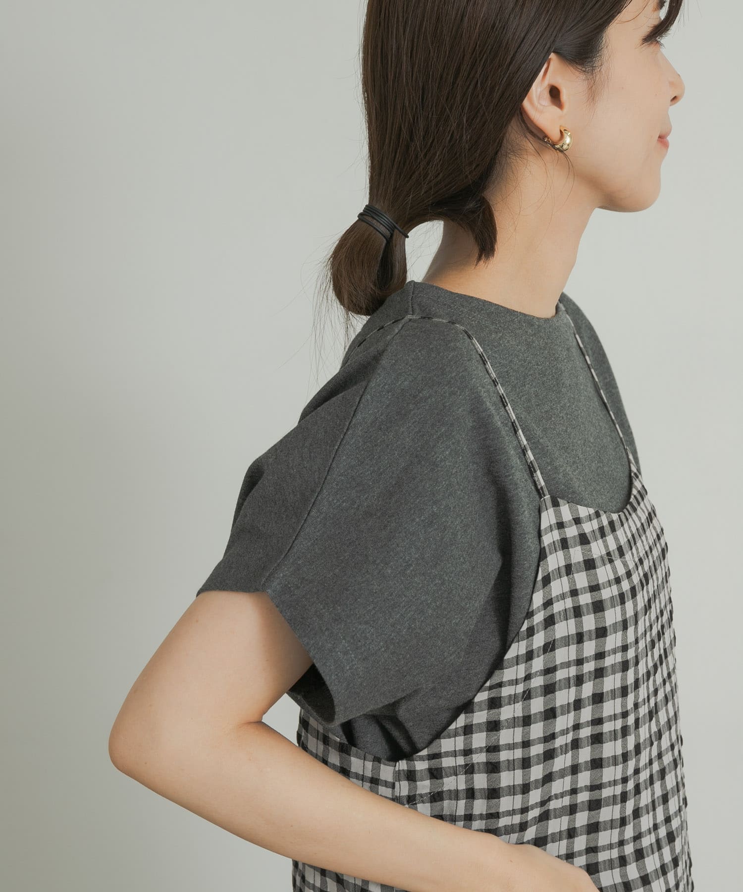 TOP GRAY