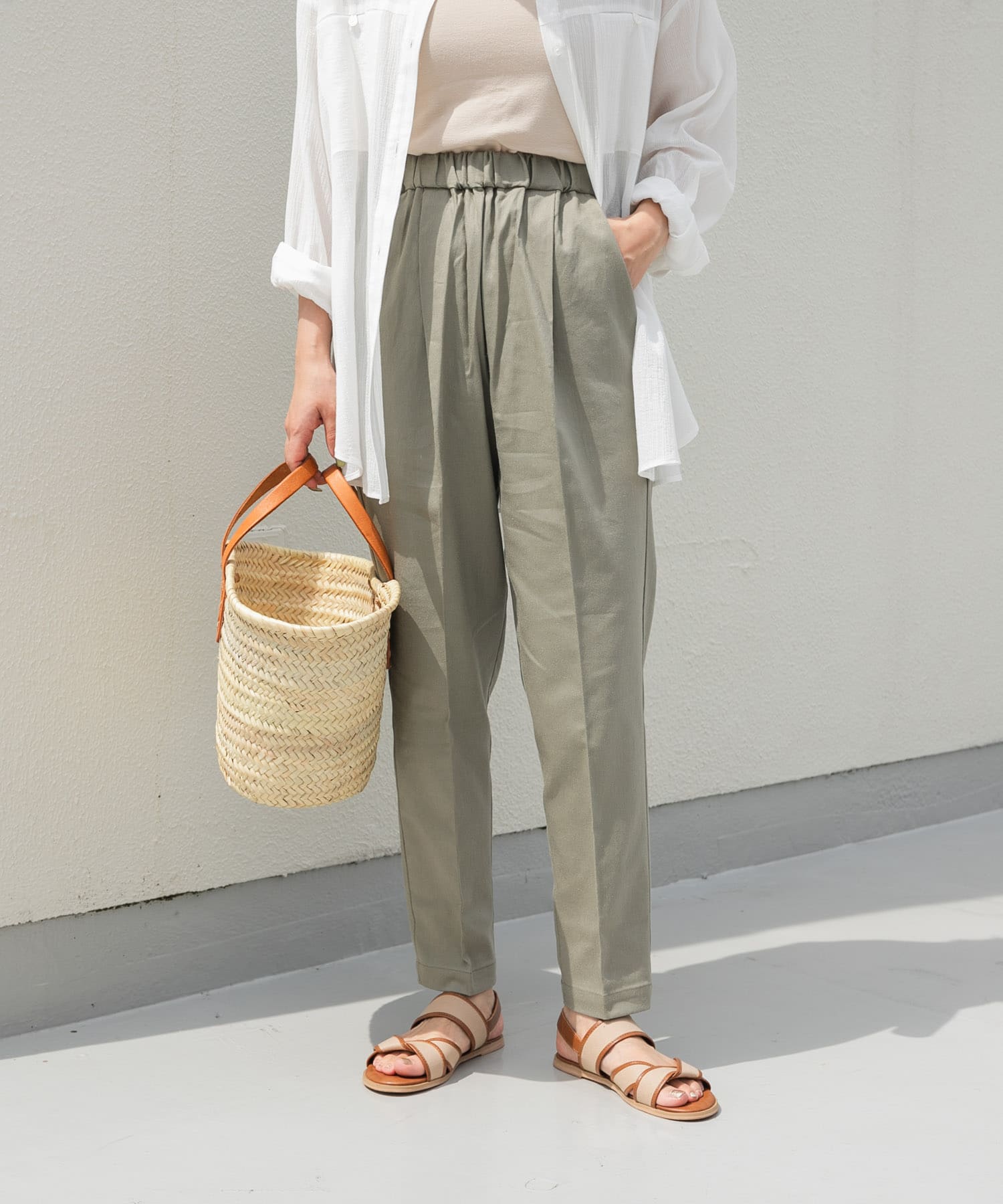 KHAKI