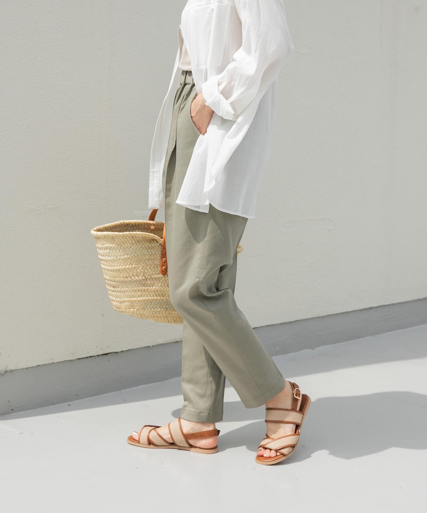 KHAKI