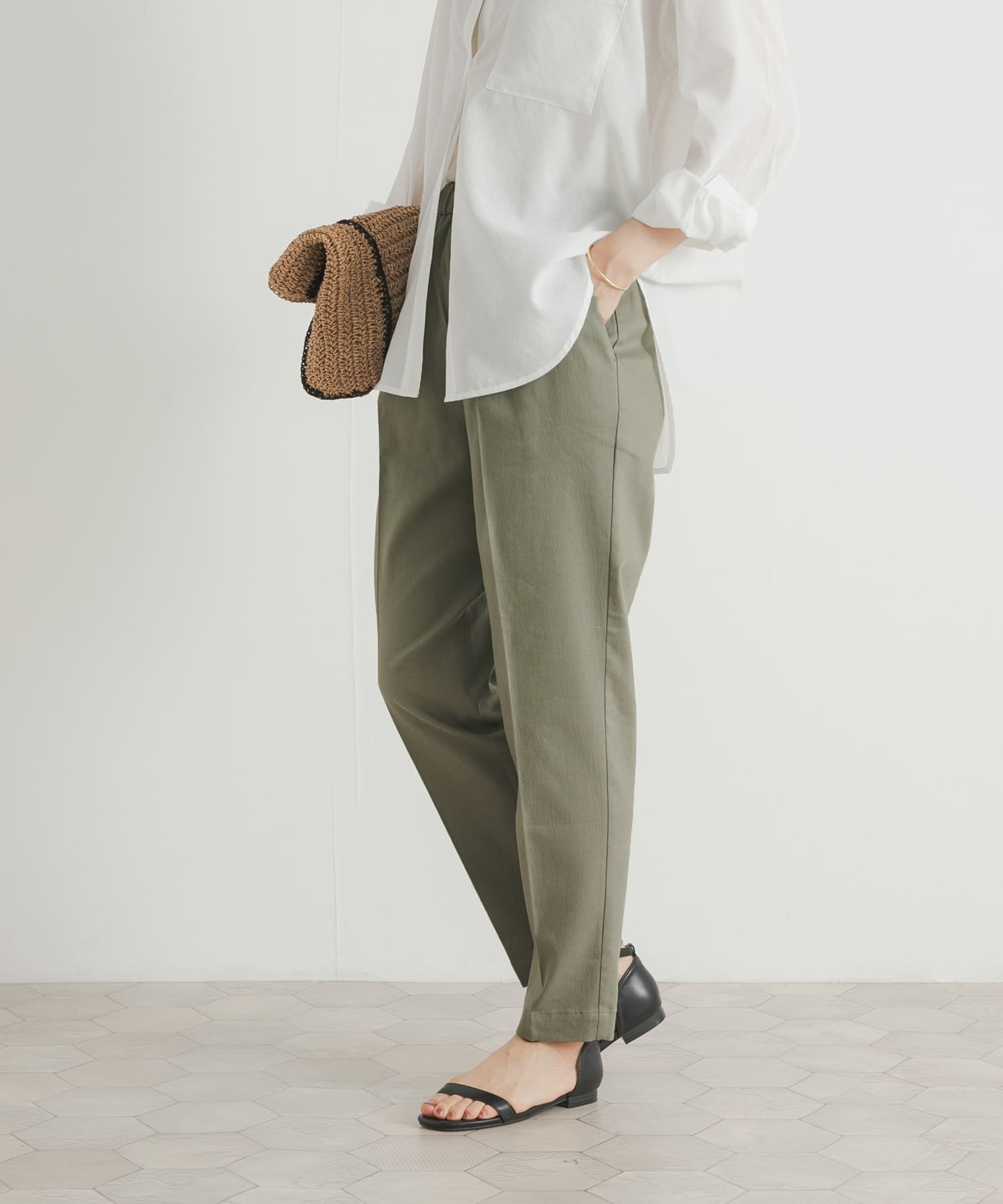 KHAKI