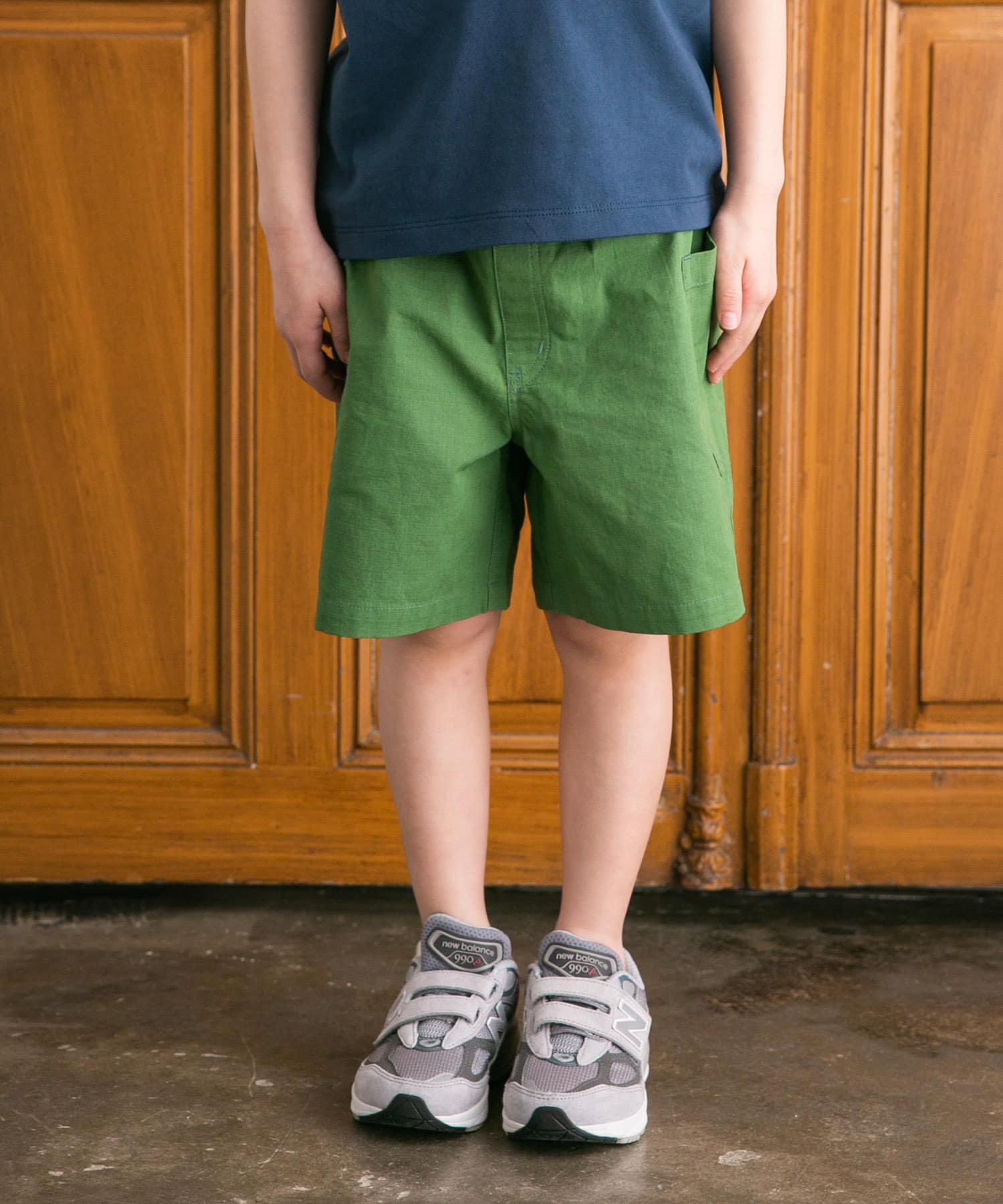 KHAKI
