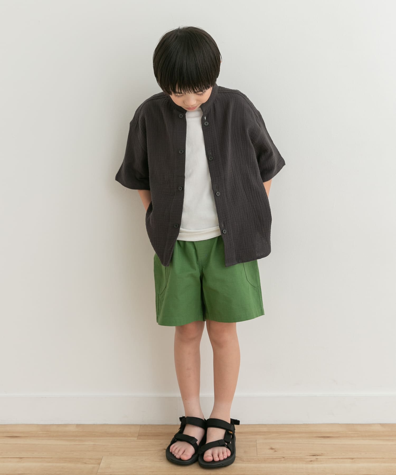 KHAKI