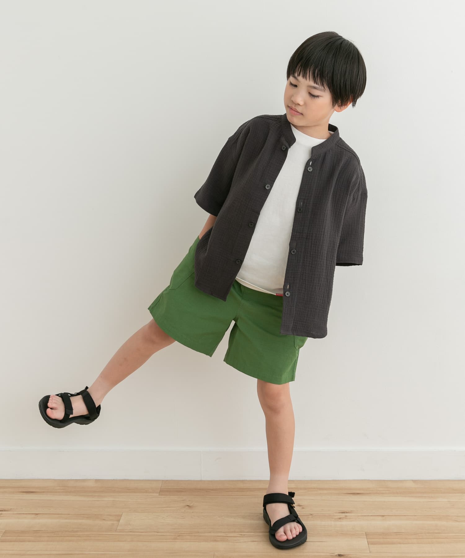 KHAKI