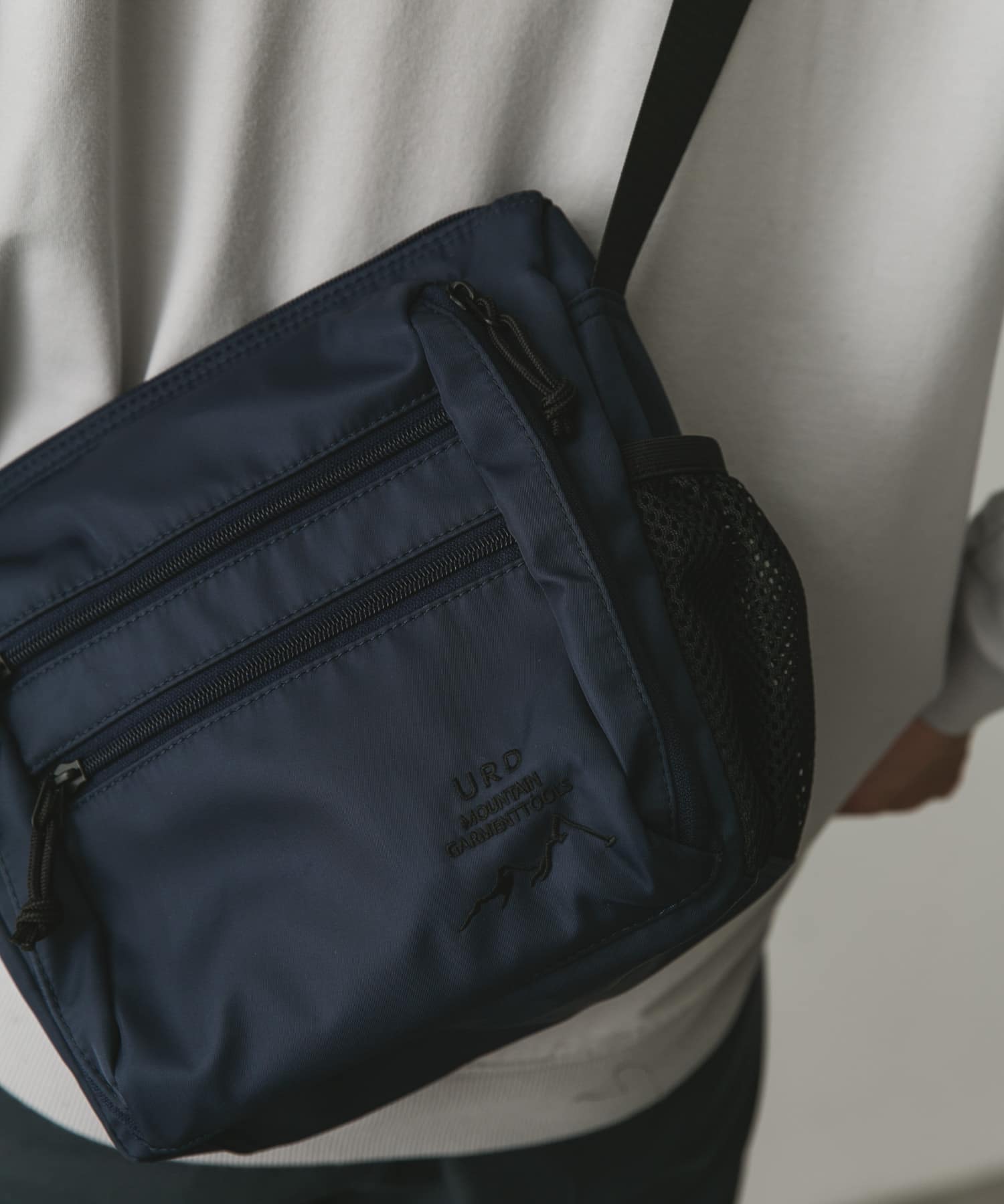 URD マルチポケットショルダーバッグ NAVY -