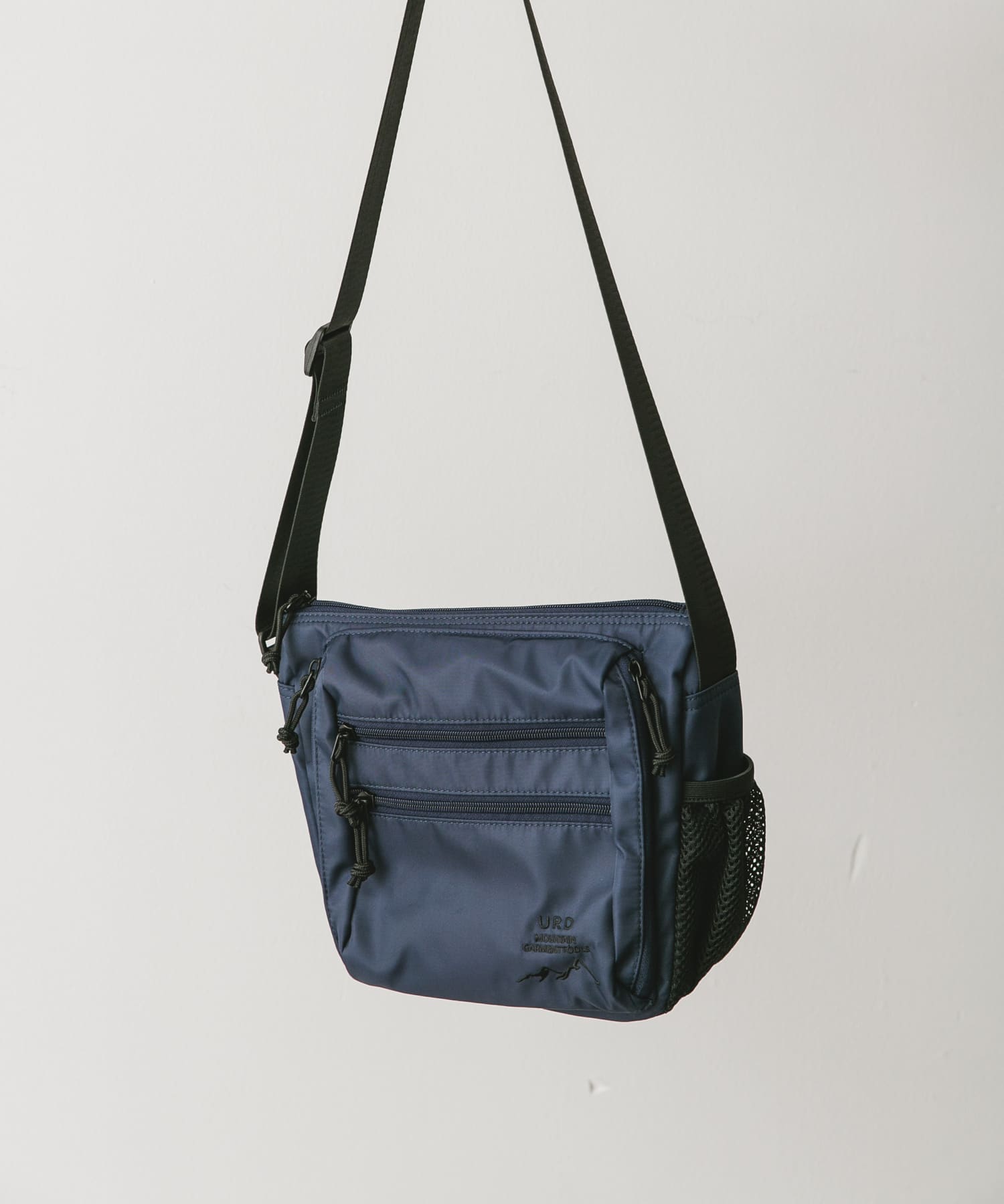 URD マルチポケットショルダーバッグ NAVY -