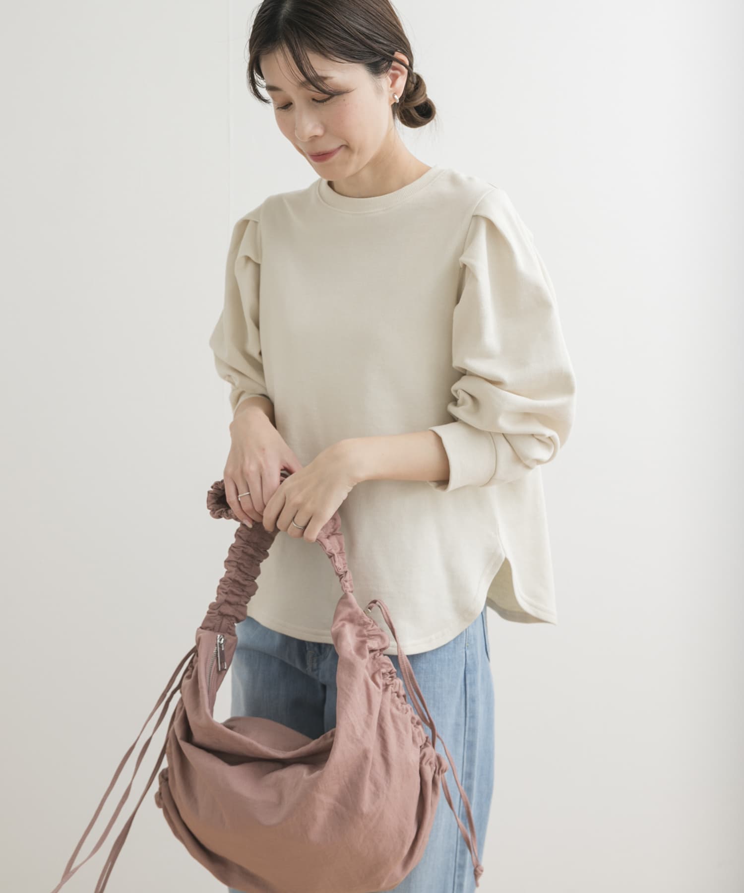 L.BEIGE