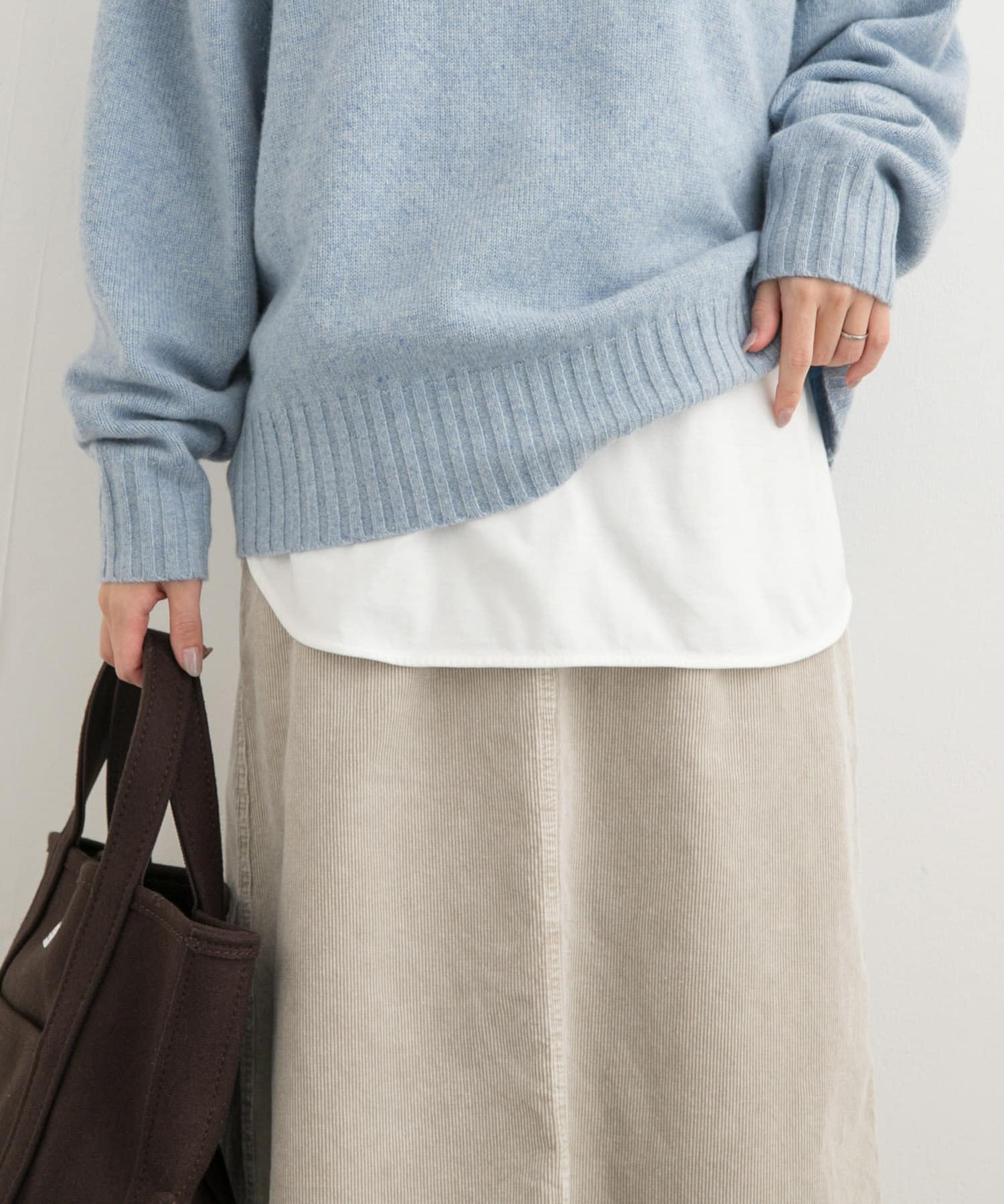 OFF WHITE