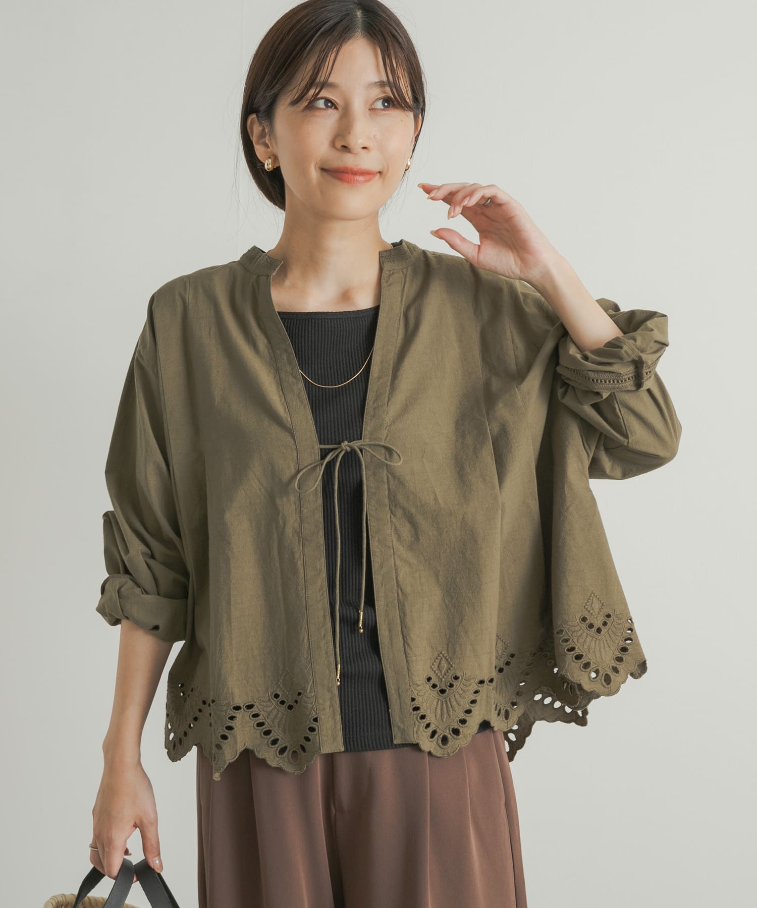 KHAKI