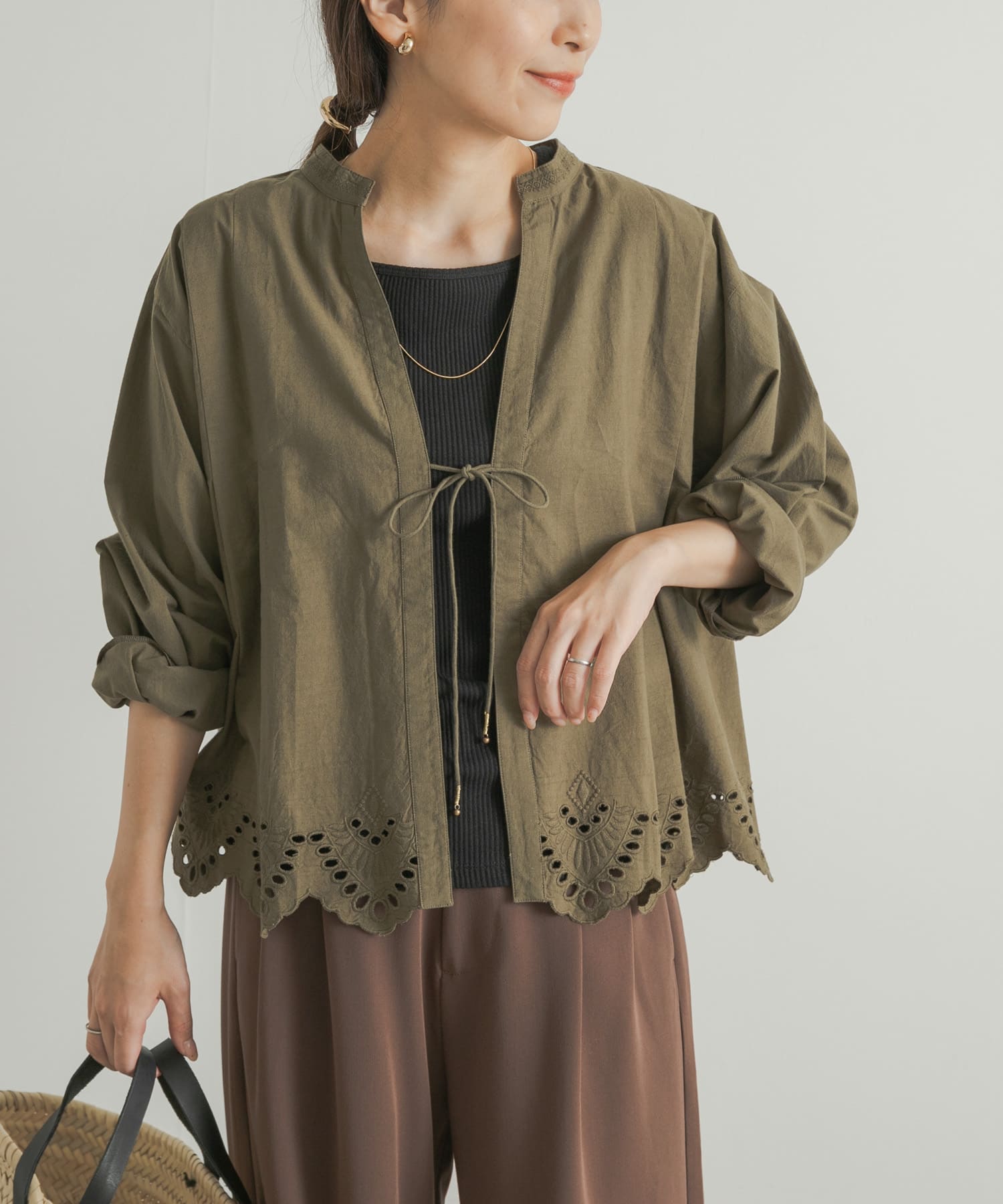 KHAKI