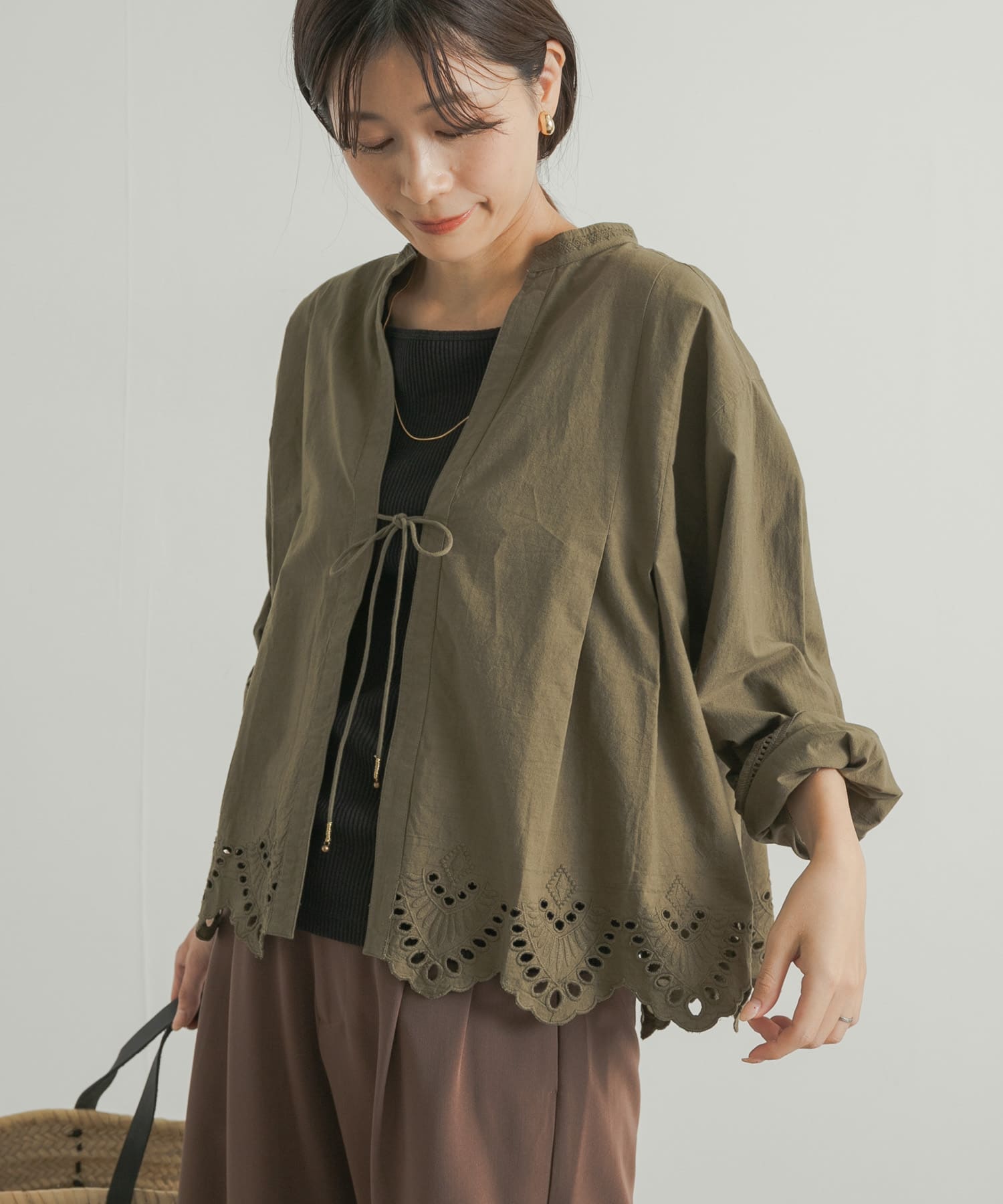 KHAKI
