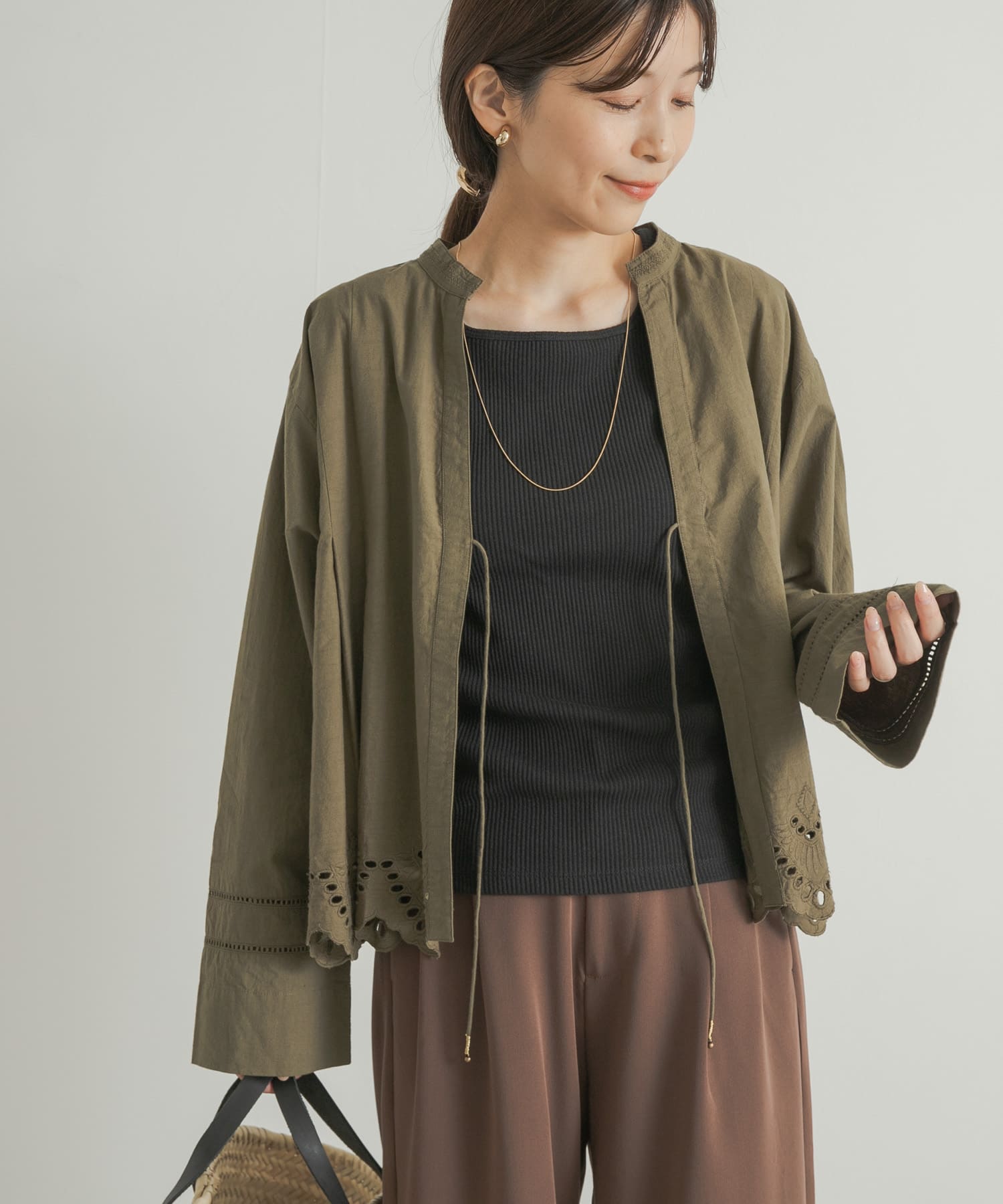 KHAKI