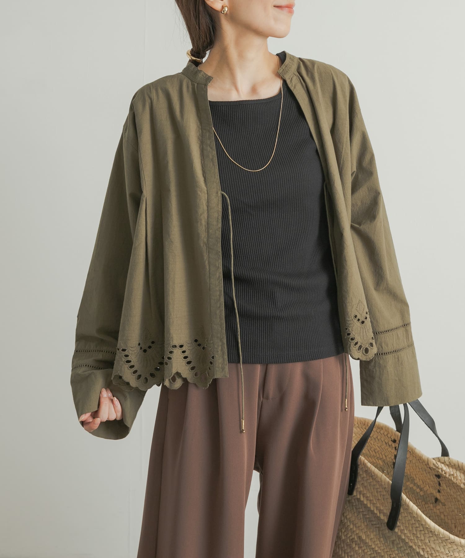 KHAKI