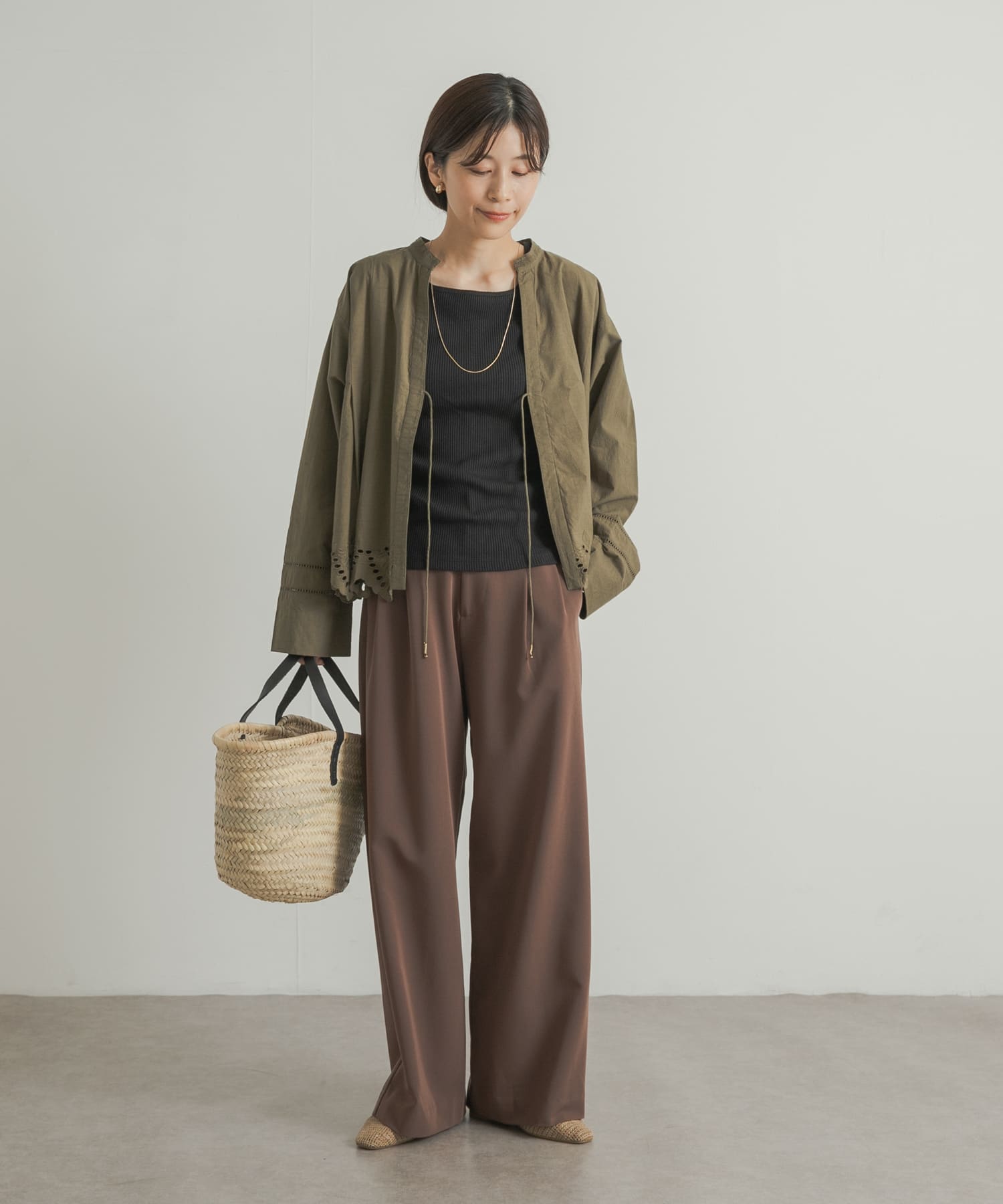 KHAKI
