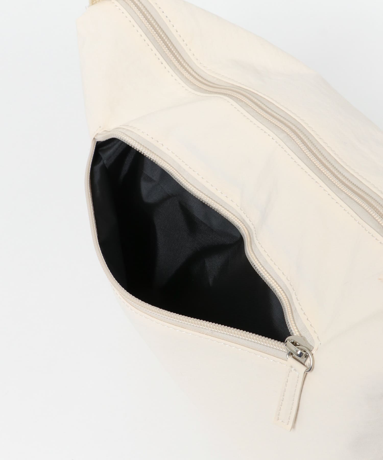 ウォッシャブルミニショルダーバッグ IVORY one