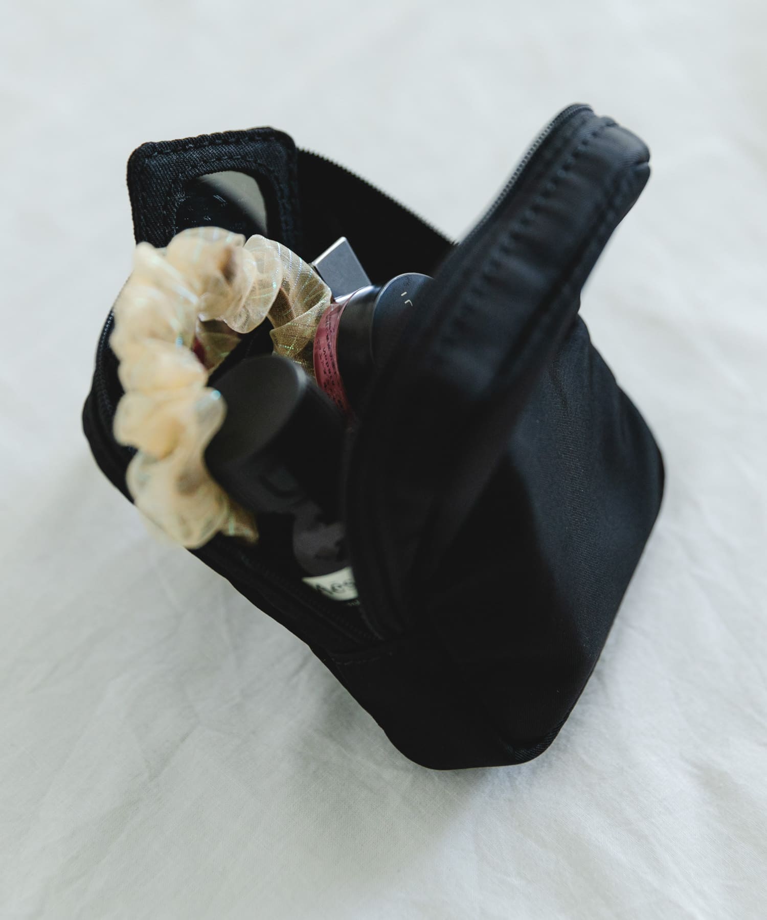 ポーチ小 BLACK one