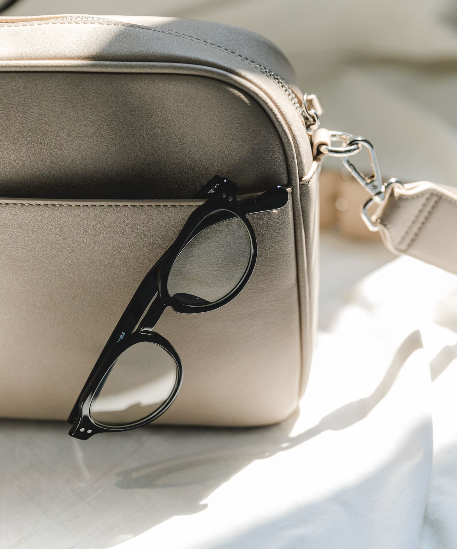 UVカットサングラス