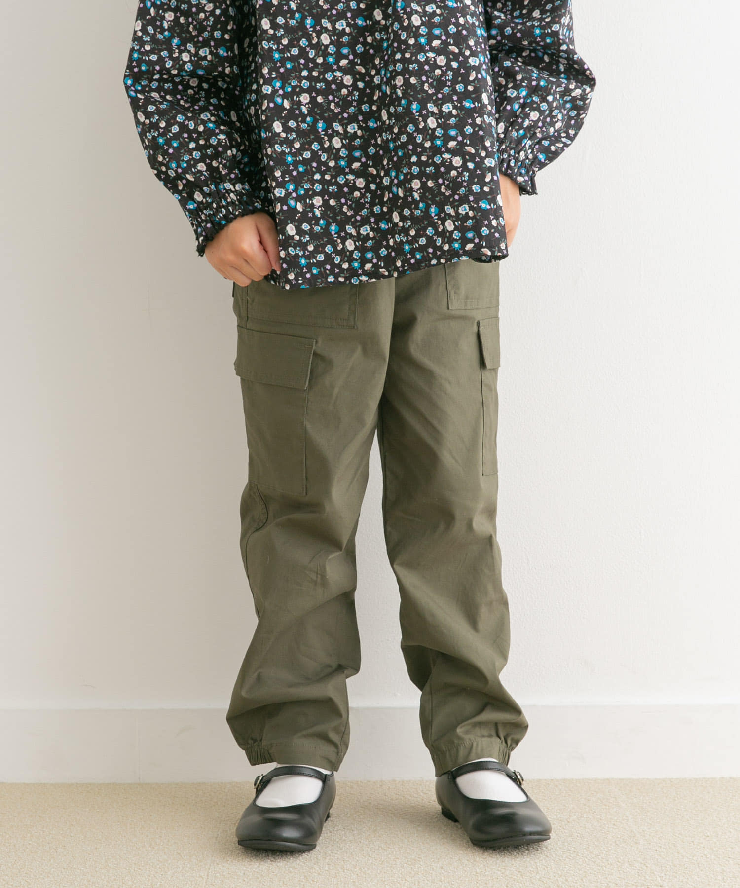 KHAKI