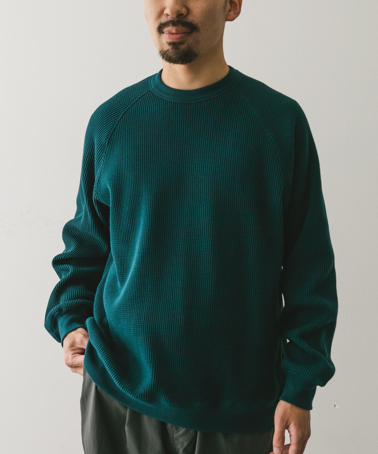 GREEN