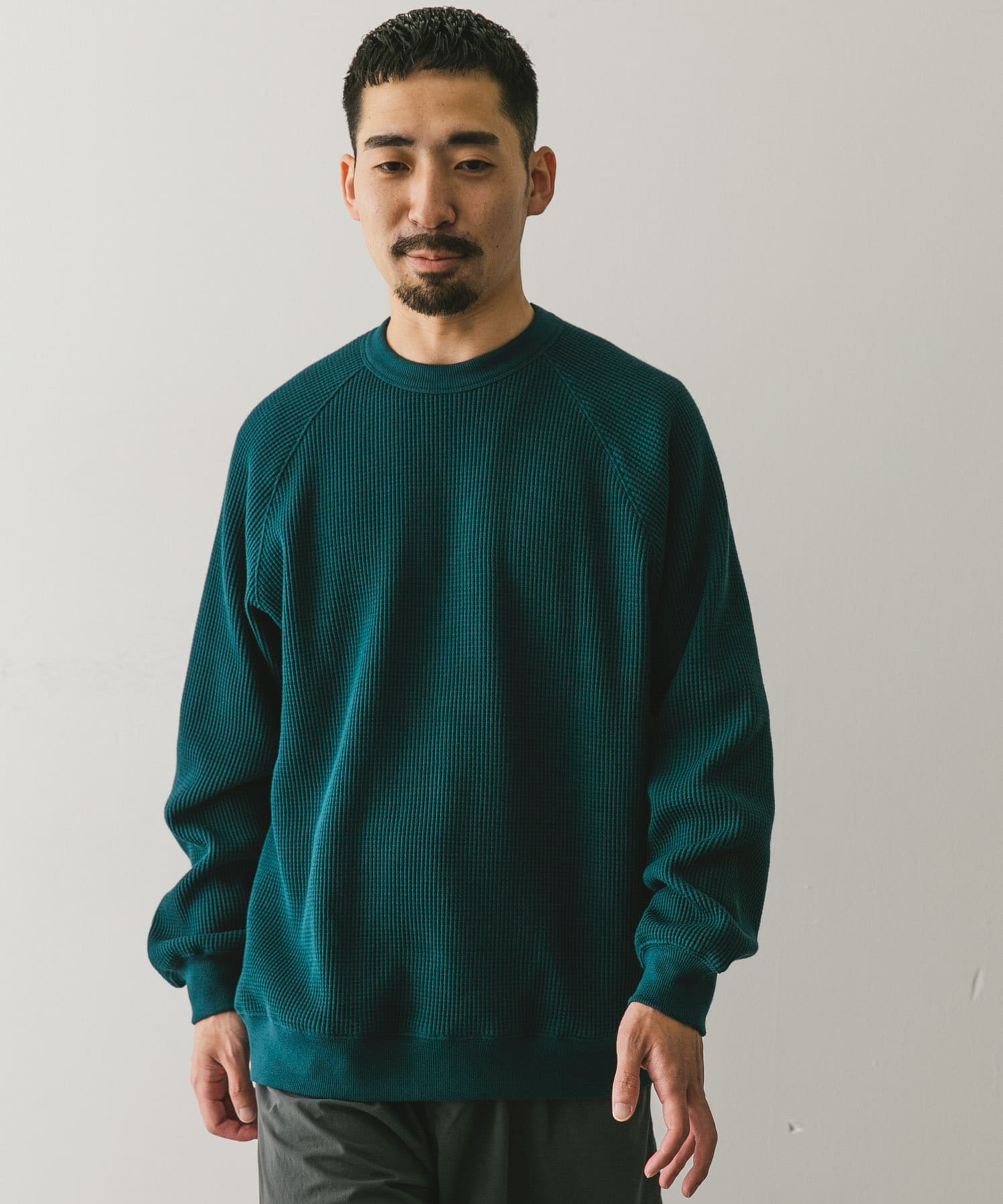 GREEN