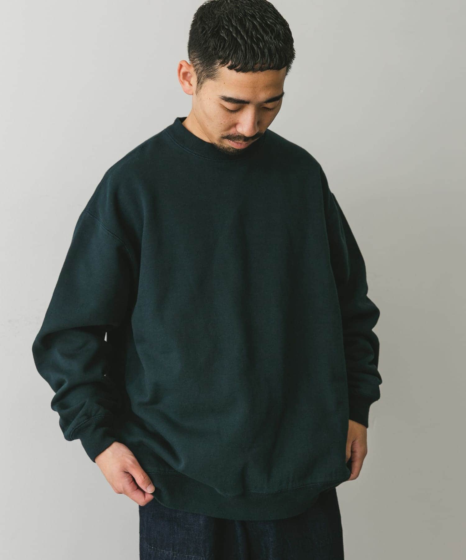 GREEN