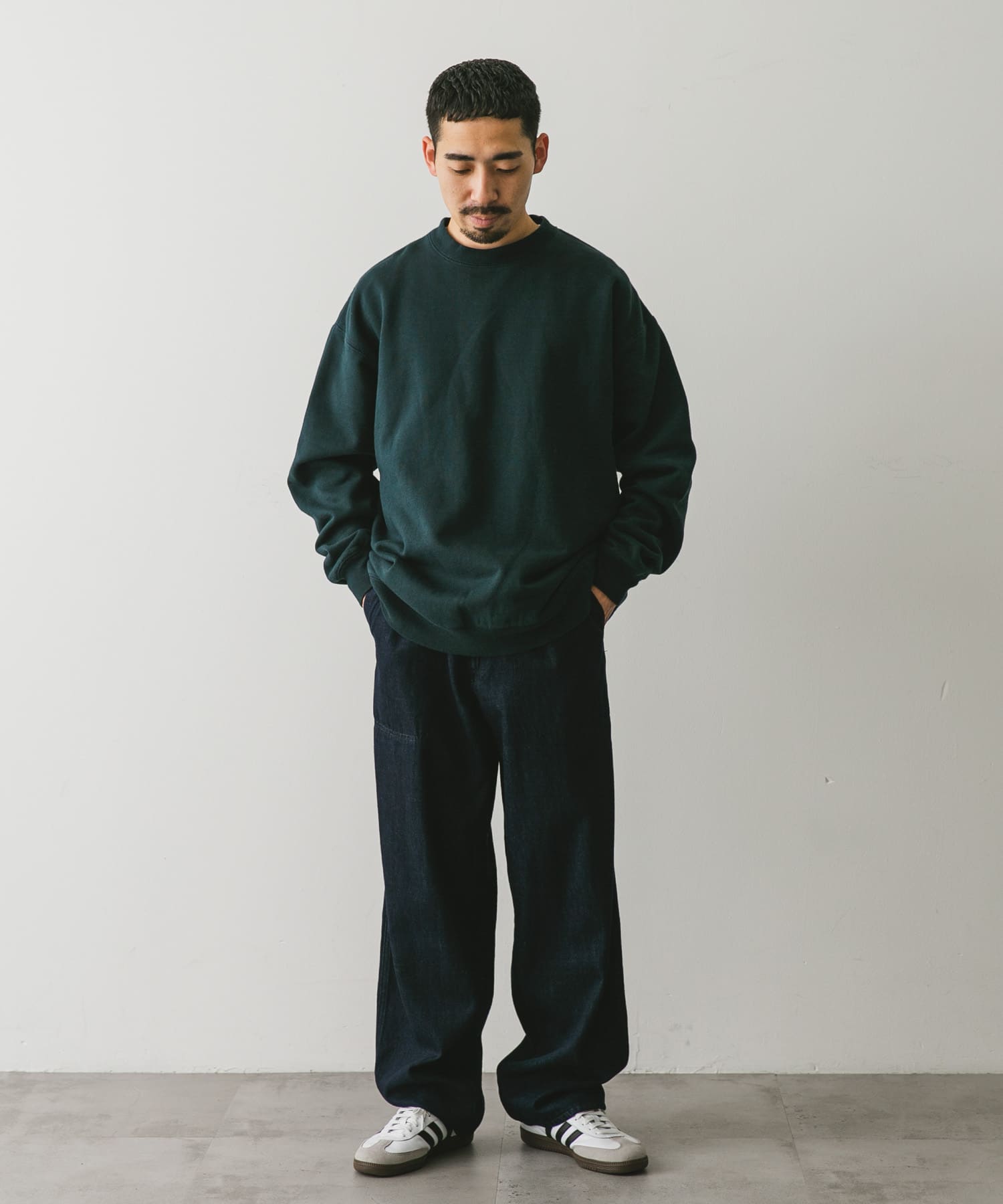 GREEN