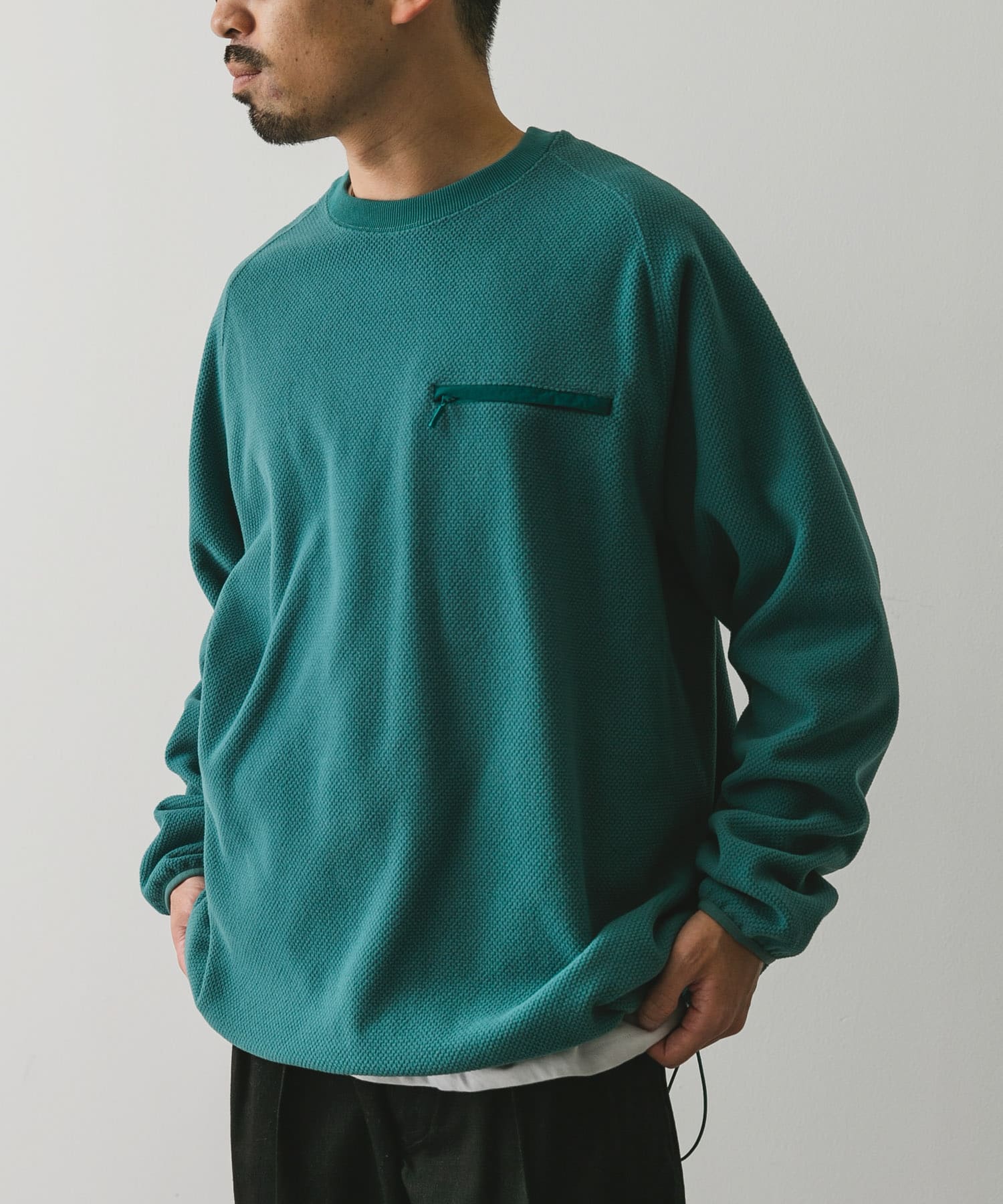 BLUE GREEN