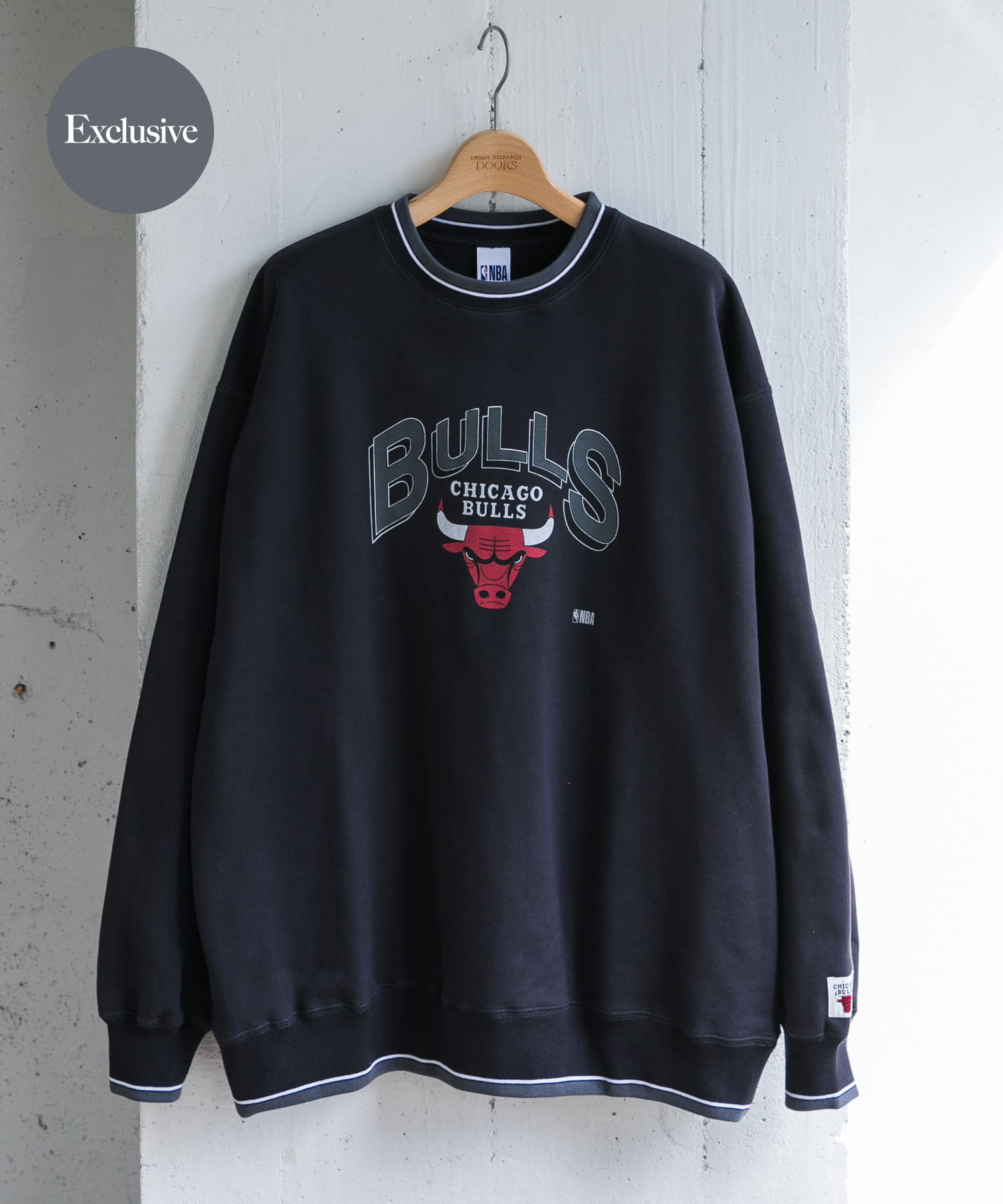 『別注』NBA×DOORS　プリントスウェット CHARCOAL M