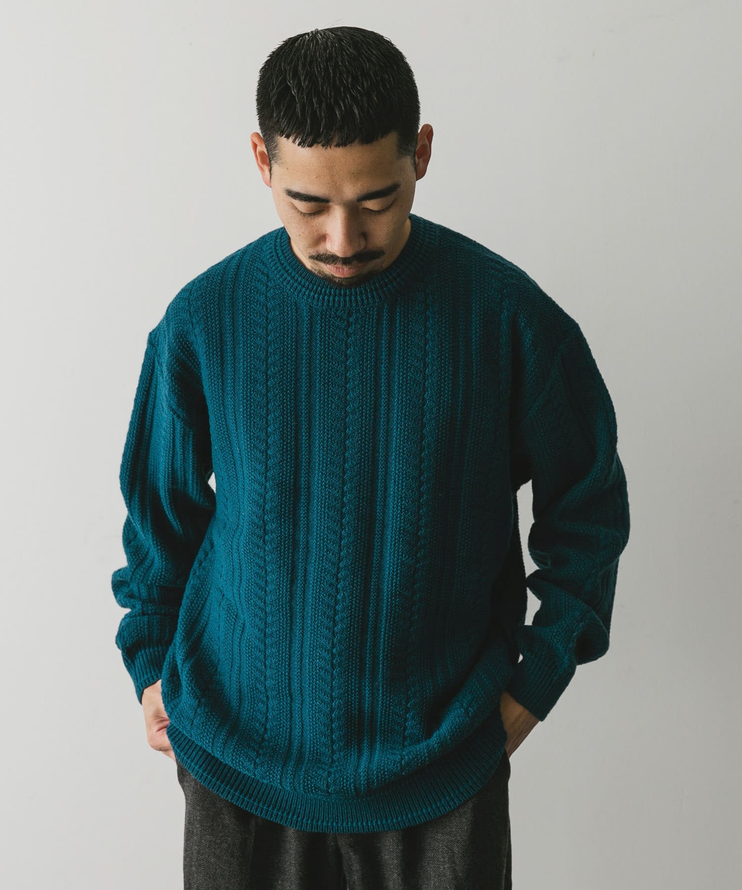 GREEN