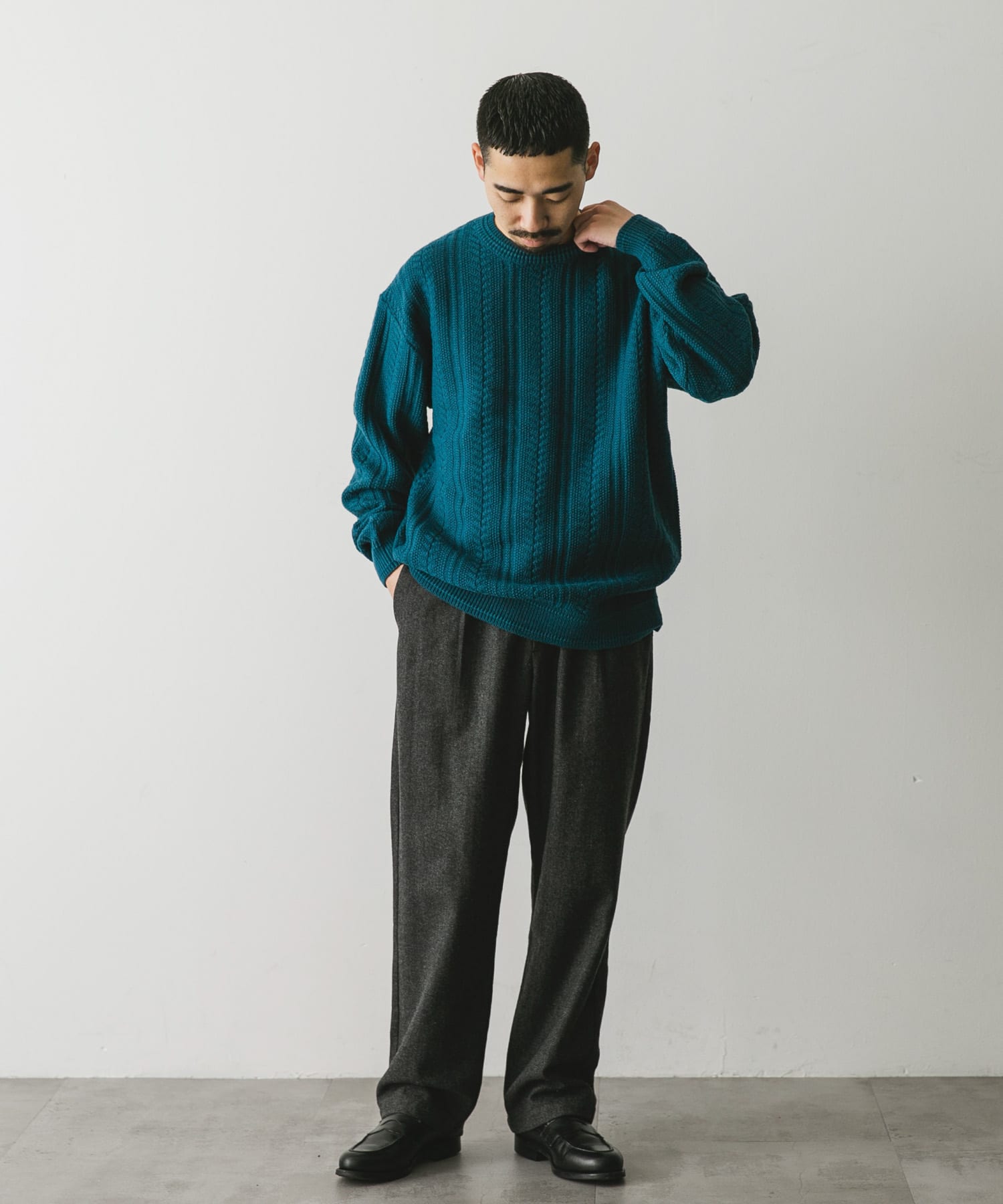 GREEN