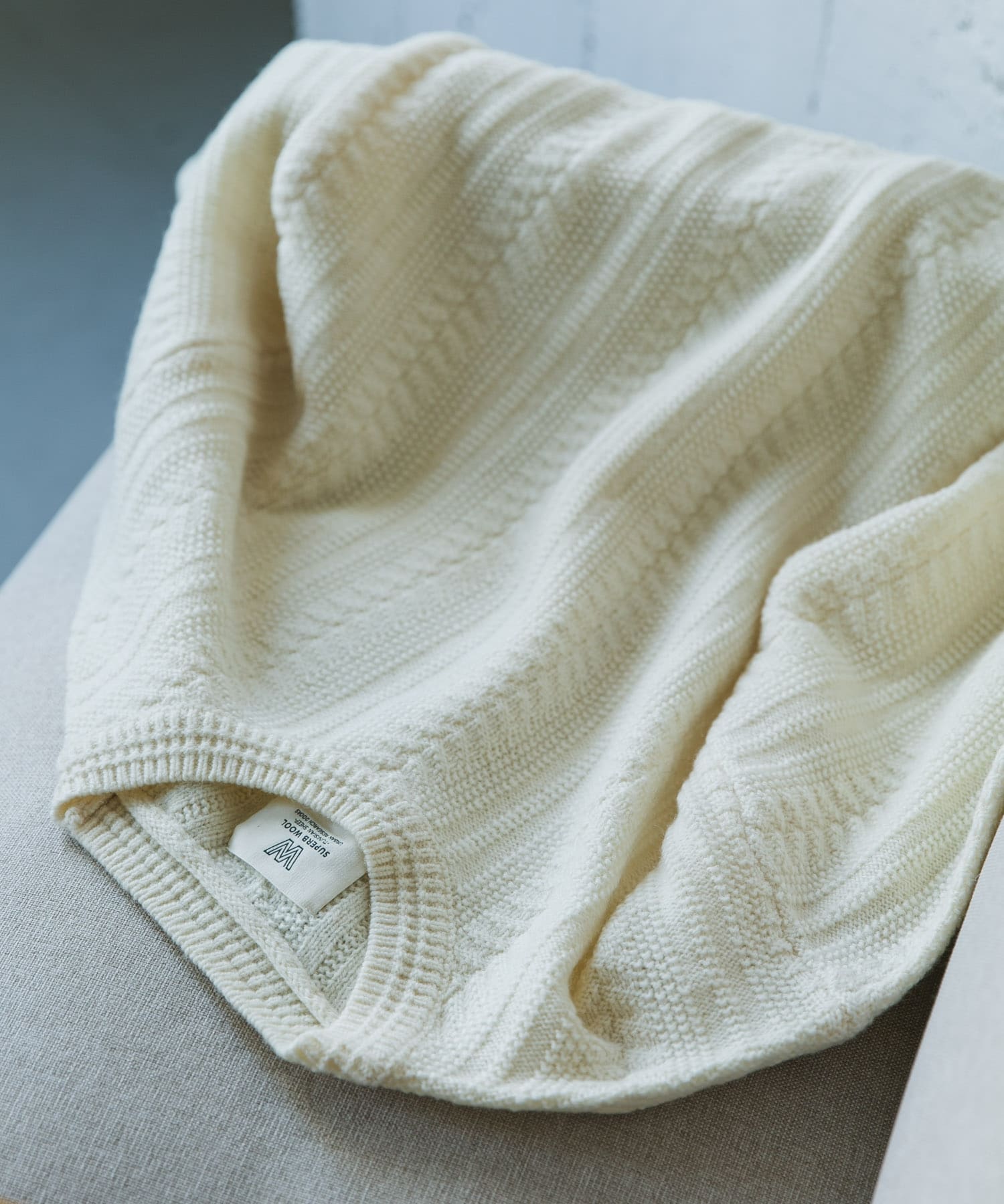 チュニジアウール ケーブル ニット OFF M