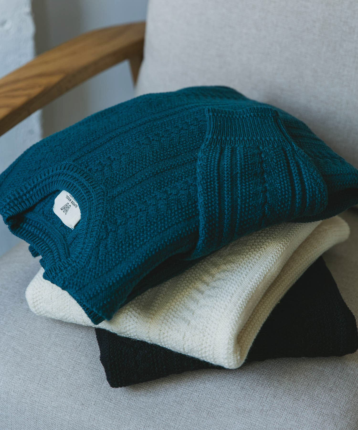 チュニジアウール ケーブル ニット D.NAVY M