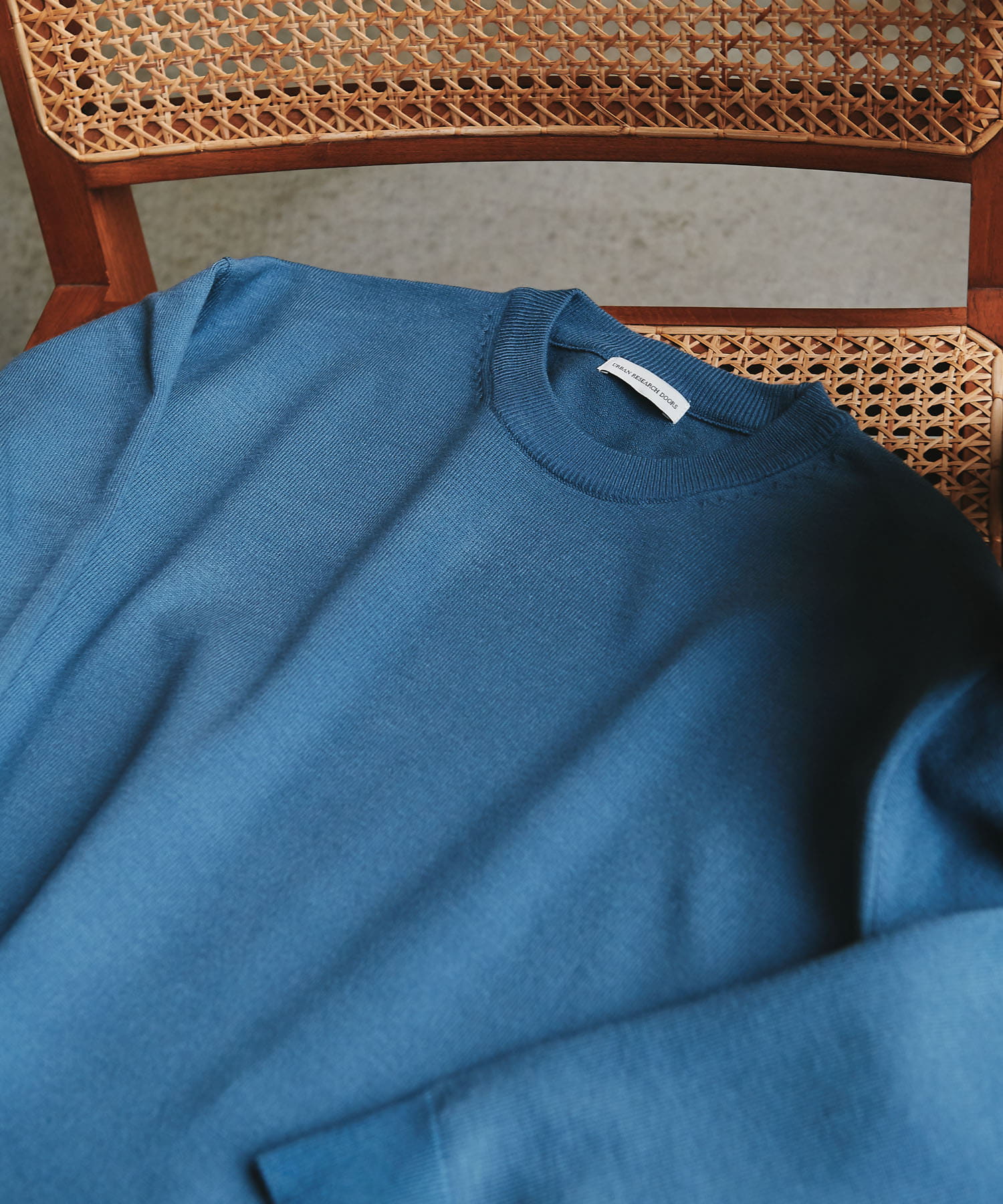 『UR TECH 200日ニット』クルーネックプルオーバー BLUE L