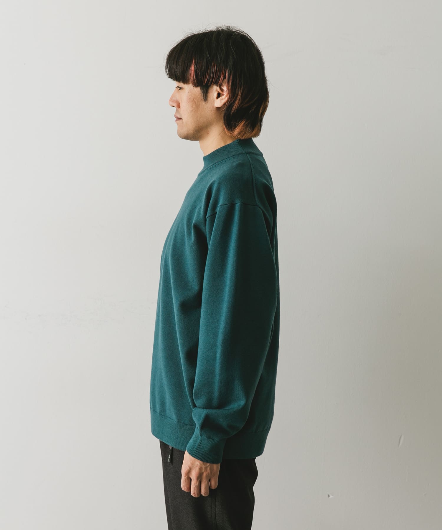 GREEN