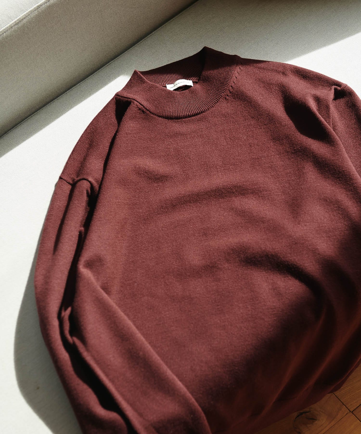 『UR TECH 200日ニット』モックネックプルオーバー WINE XL
